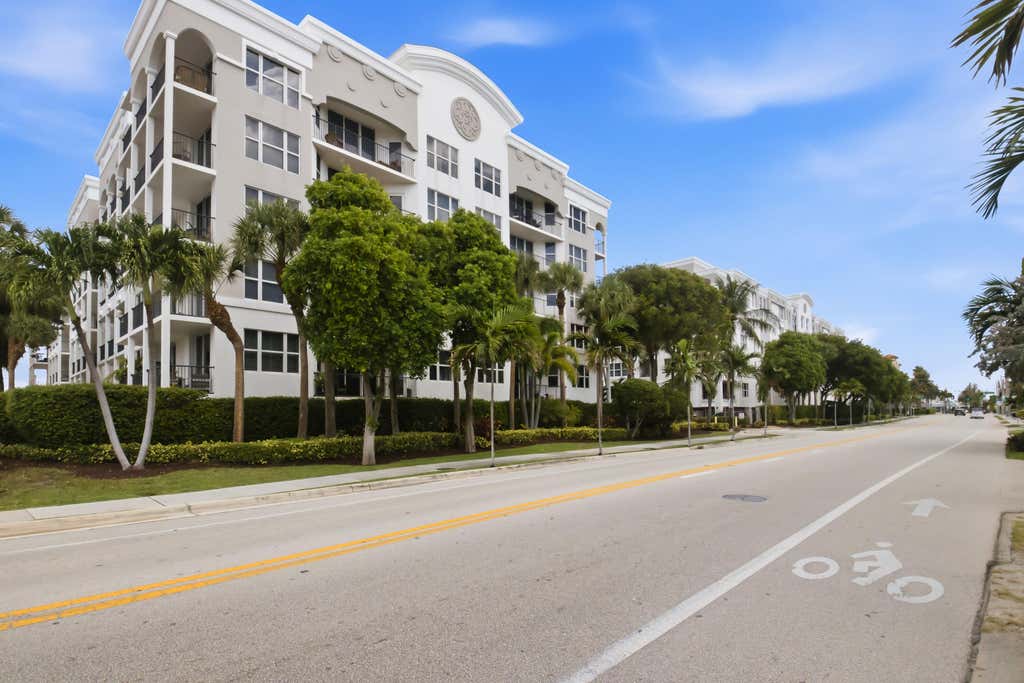 Photo of 191 SE 20th Avenue #210, Deerfield Beach, FL 33441 (MLS # B26055115)