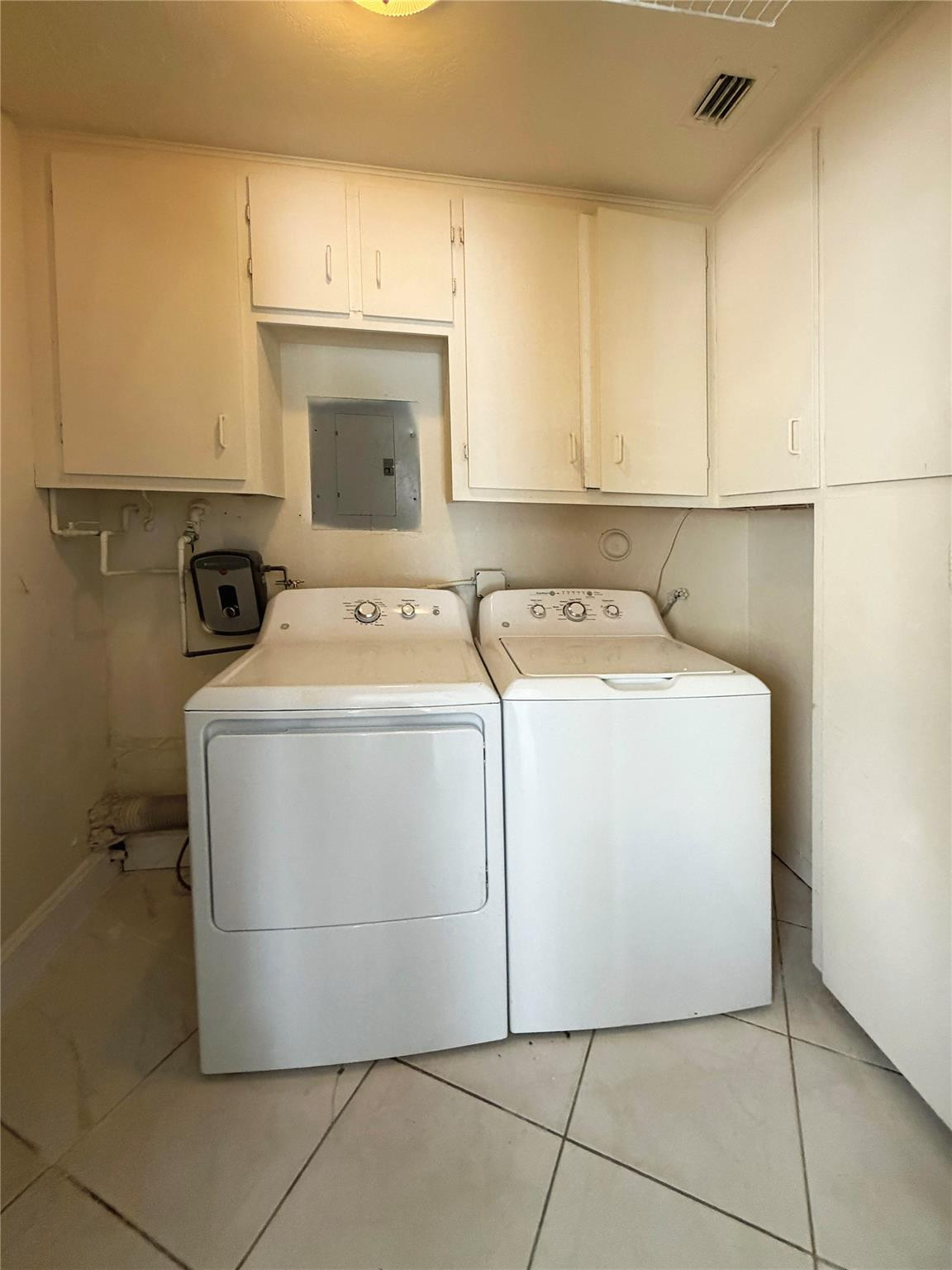 Sierra 1st Add - Residential Lease