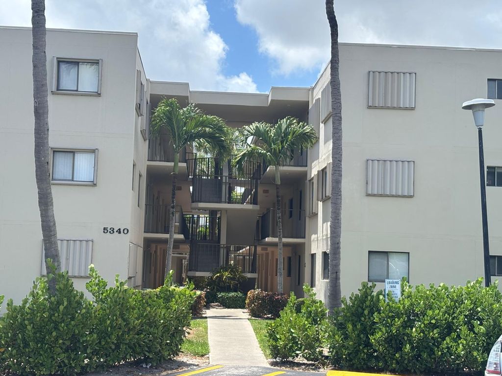 Photo of 5340 Las Verdes Circle #222, Delray Beach, FL 33484 (MLS # B26032662)