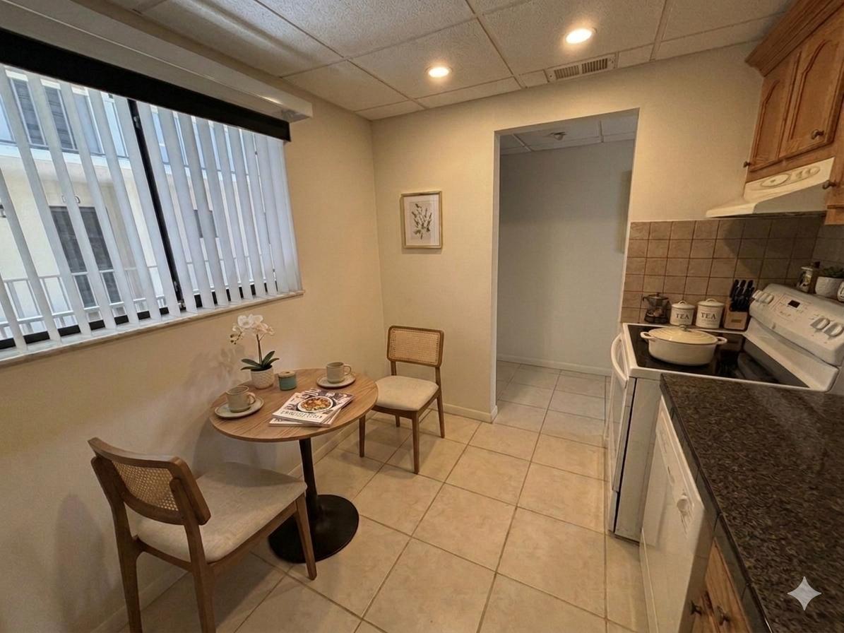 DOGWOOD CONDO - Residential