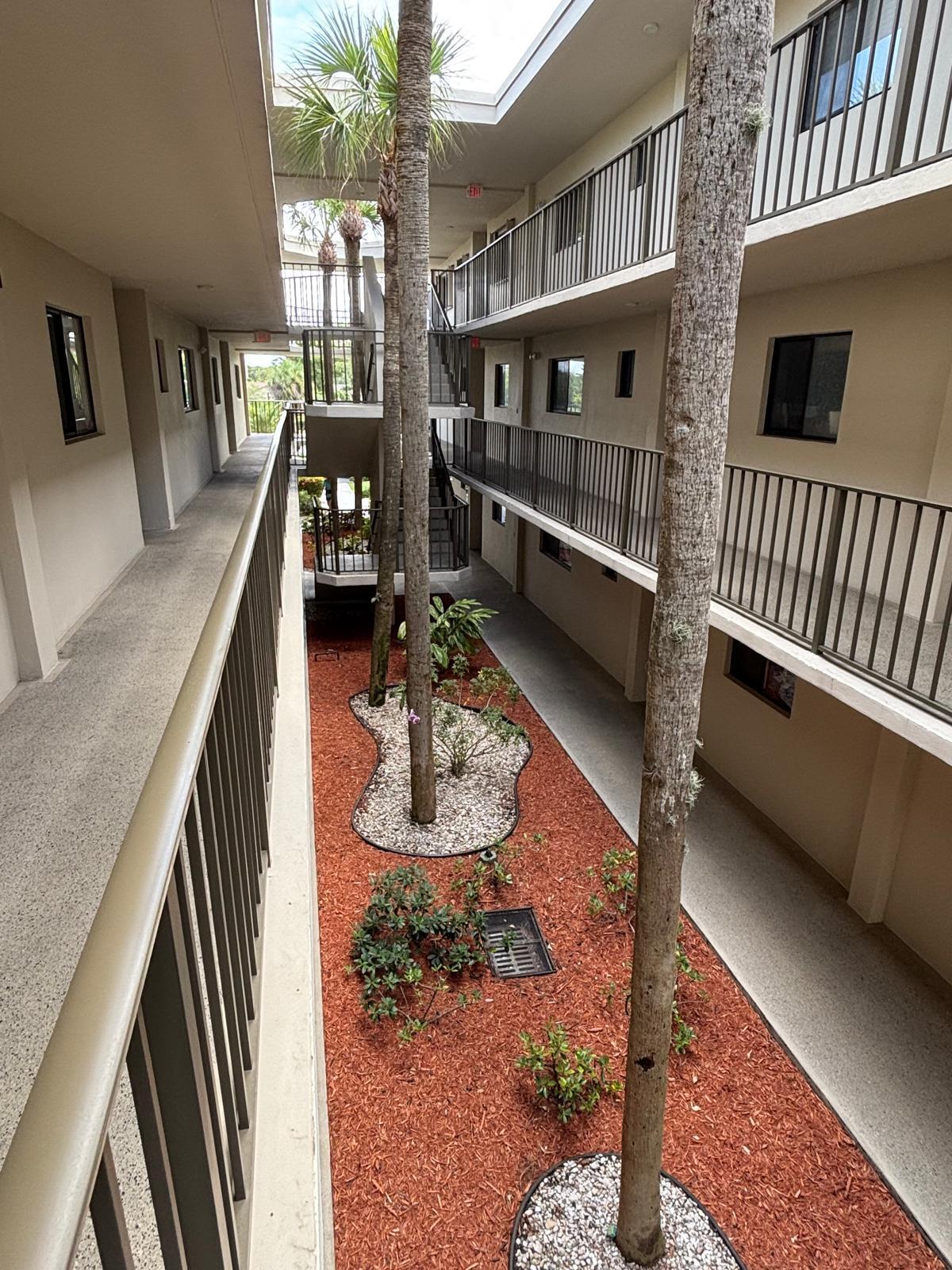DOGWOOD CONDO - Residential