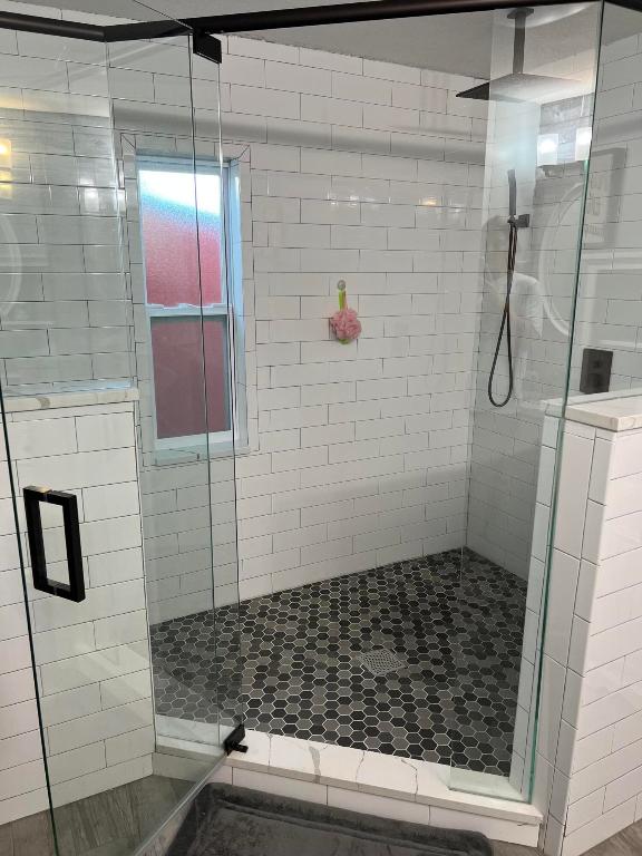 PORT ST LUCIE SECTION 33 - Residential Lease