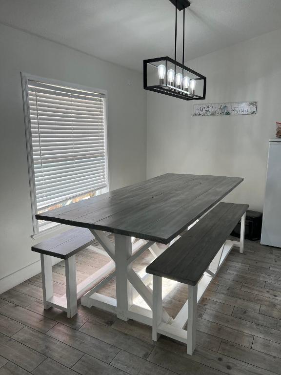 PORT ST LUCIE SECTION 33 - Residential Lease