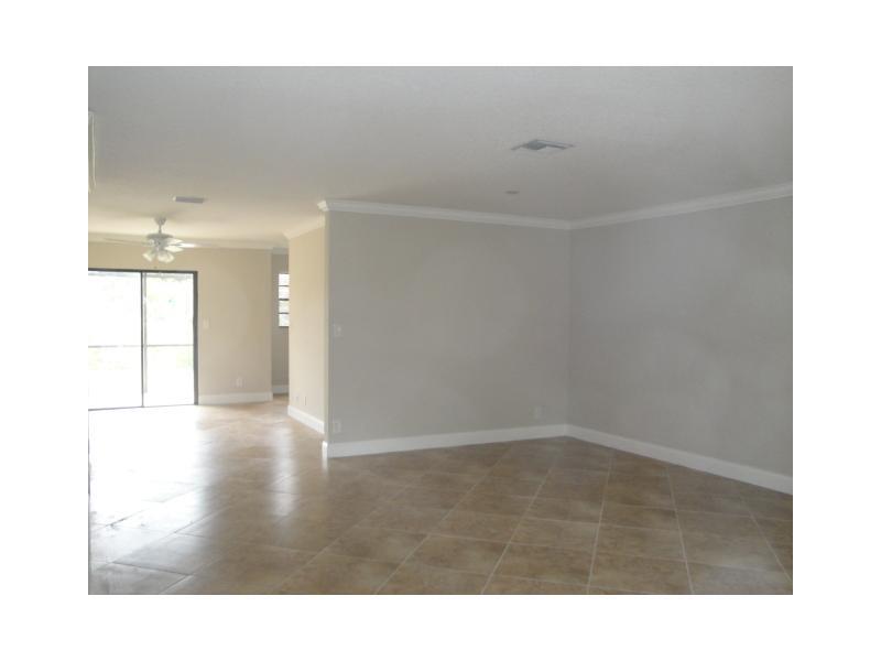 Villager Townhomes - Residential