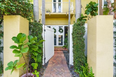 A home in Oakland Park