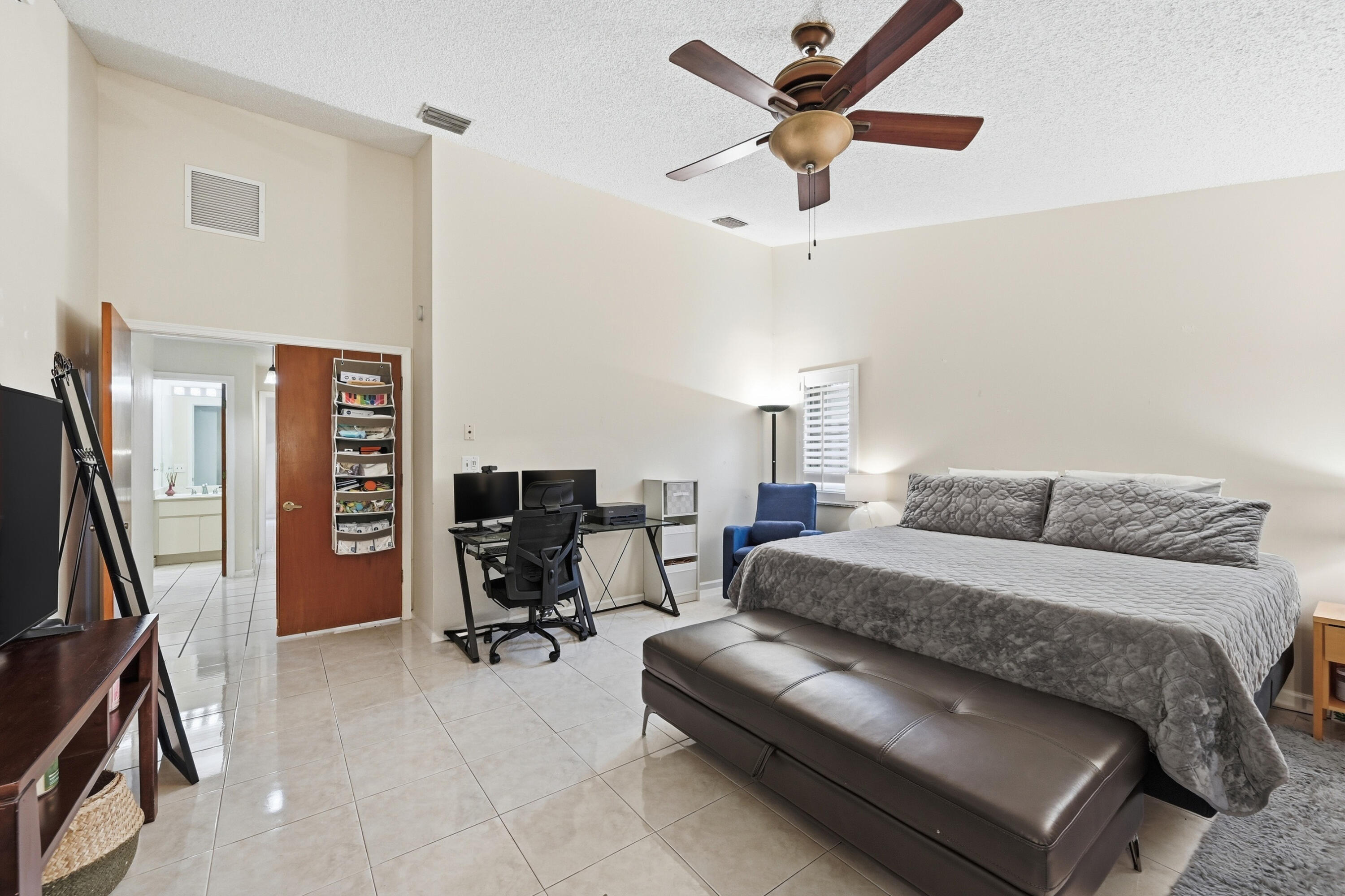 WEST GLEN - Residential