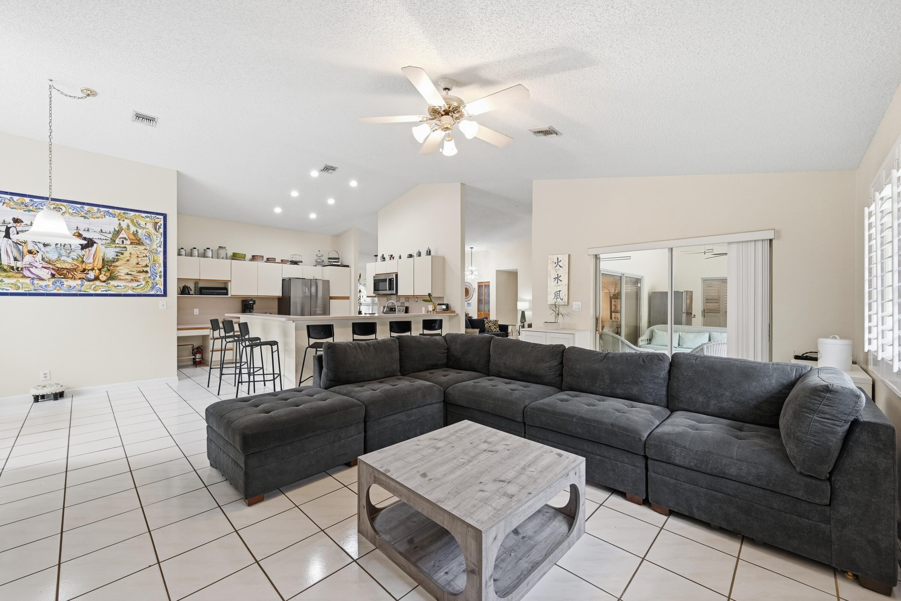 WEST GLEN - Residential