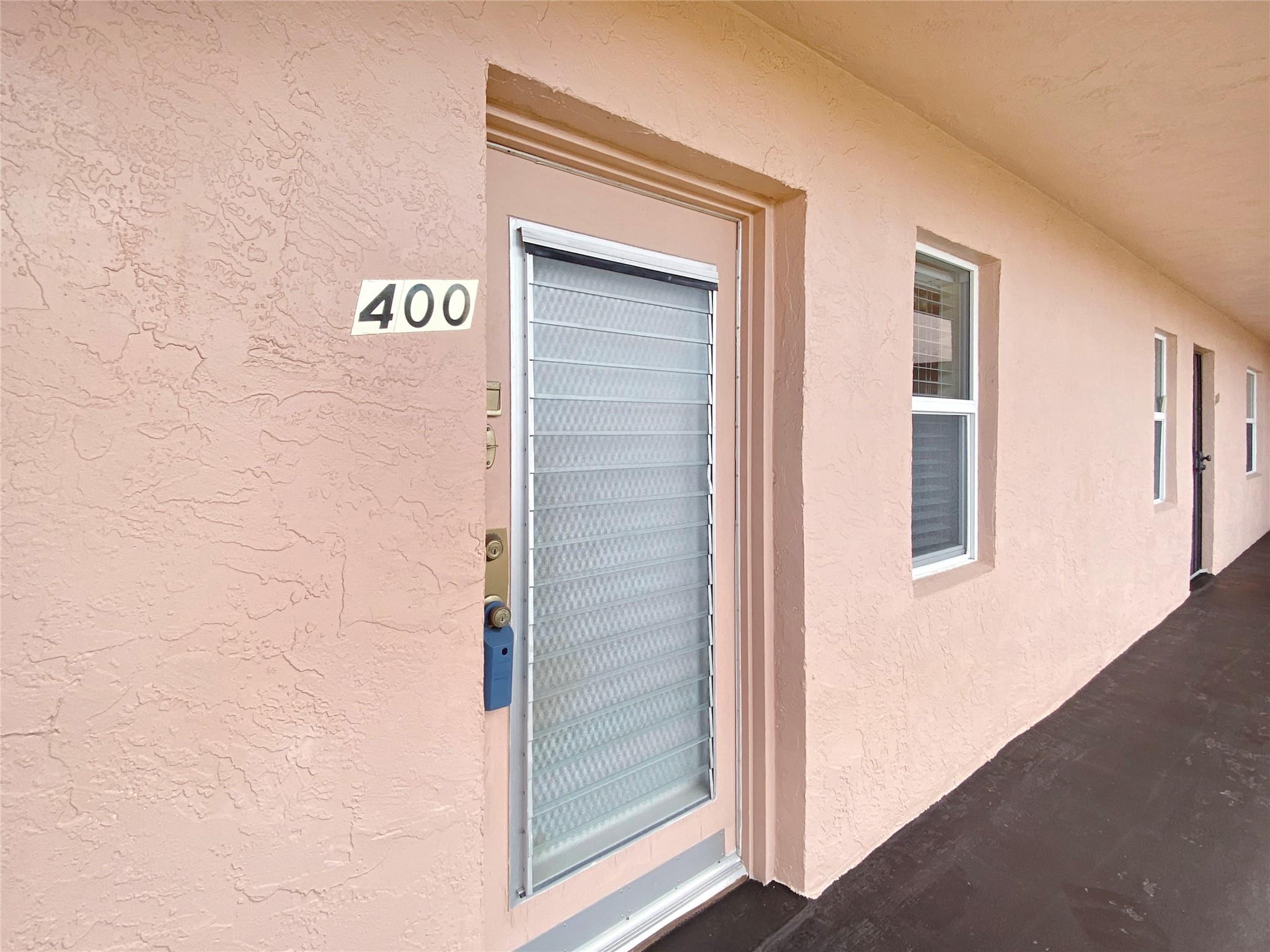 2841 Somerset Dr 400
