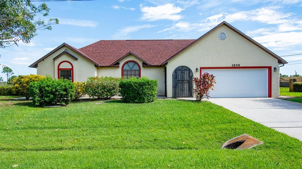 Photo of 2858 SE Blackwell Drive E, Port Saint Lucie, FL 34952 (MLS # R10753867)