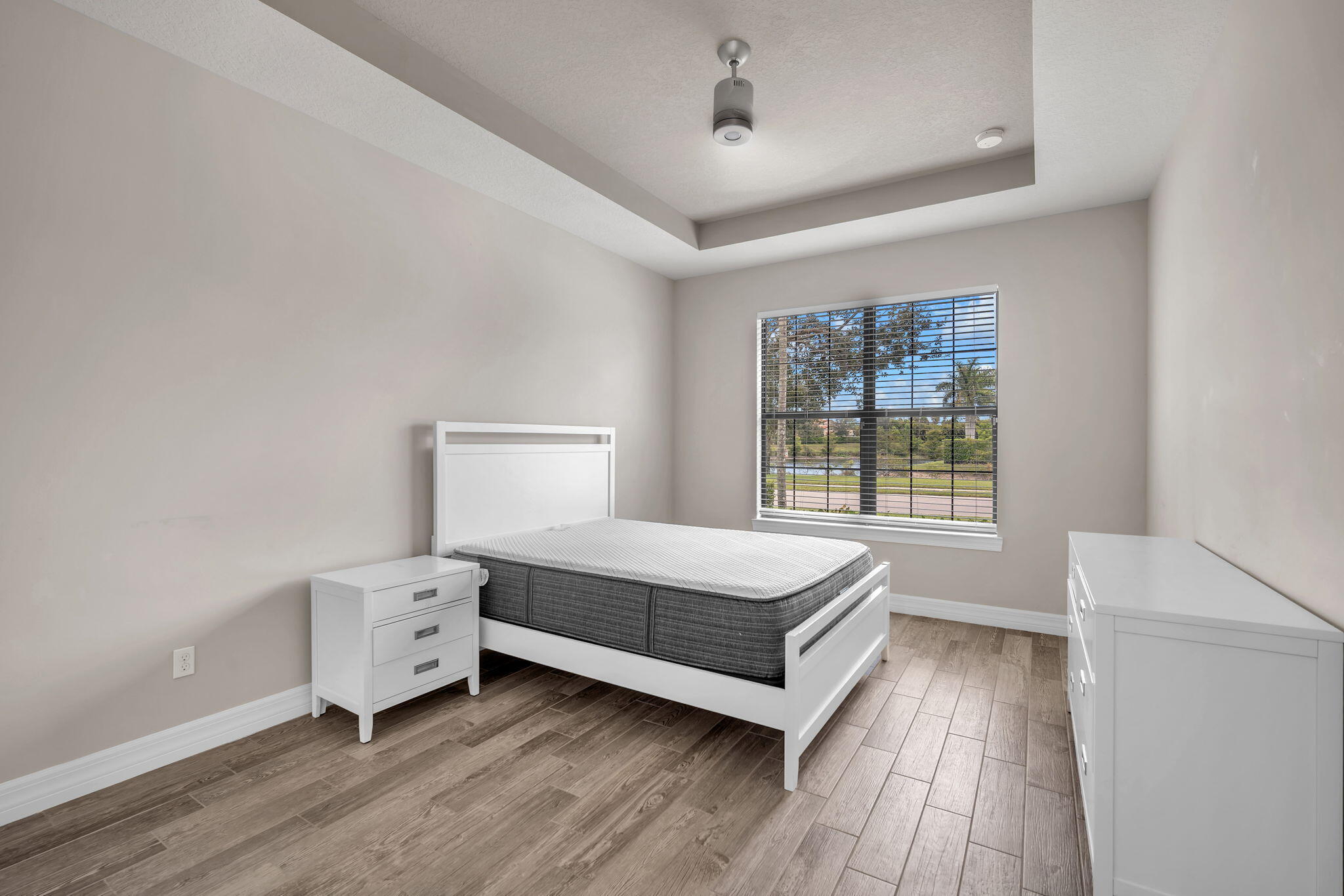 SONOMA ISLES - Residential