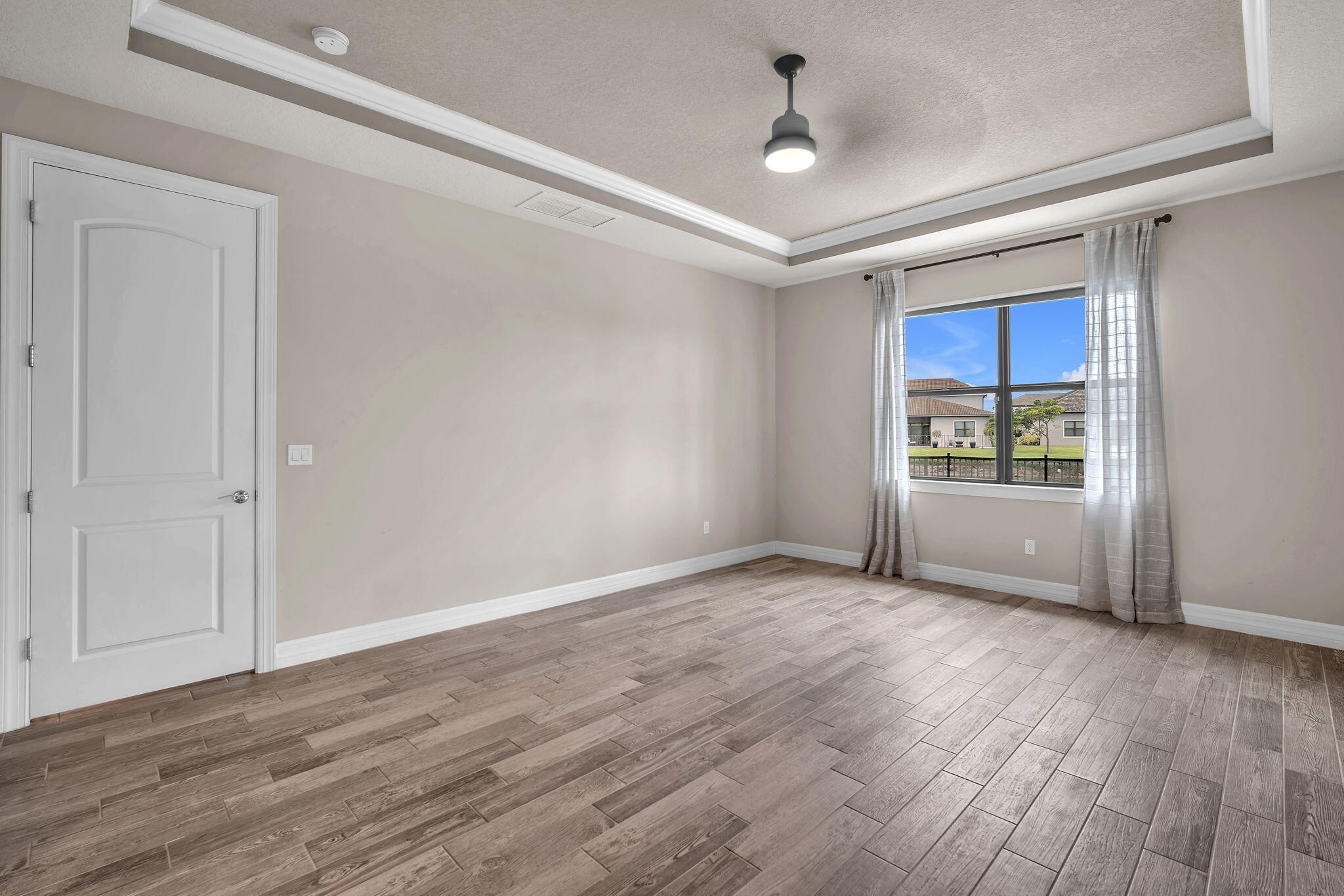 SONOMA ISLES - Residential