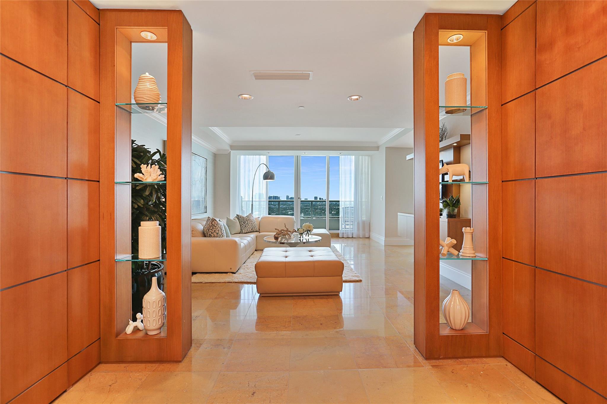 1 N Fort Lauderdale Beach Blvd 1807