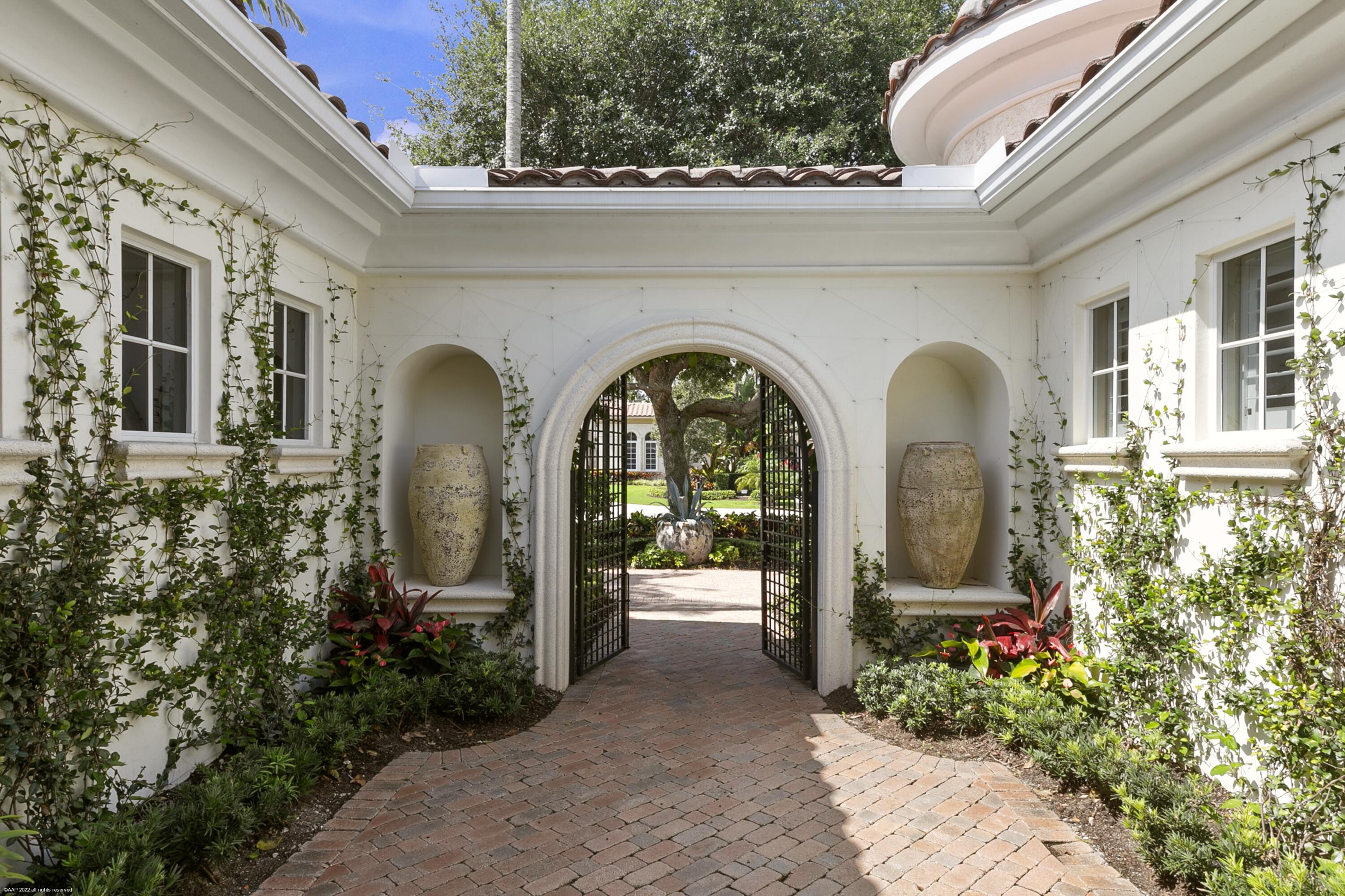 OLD PALM - Residential