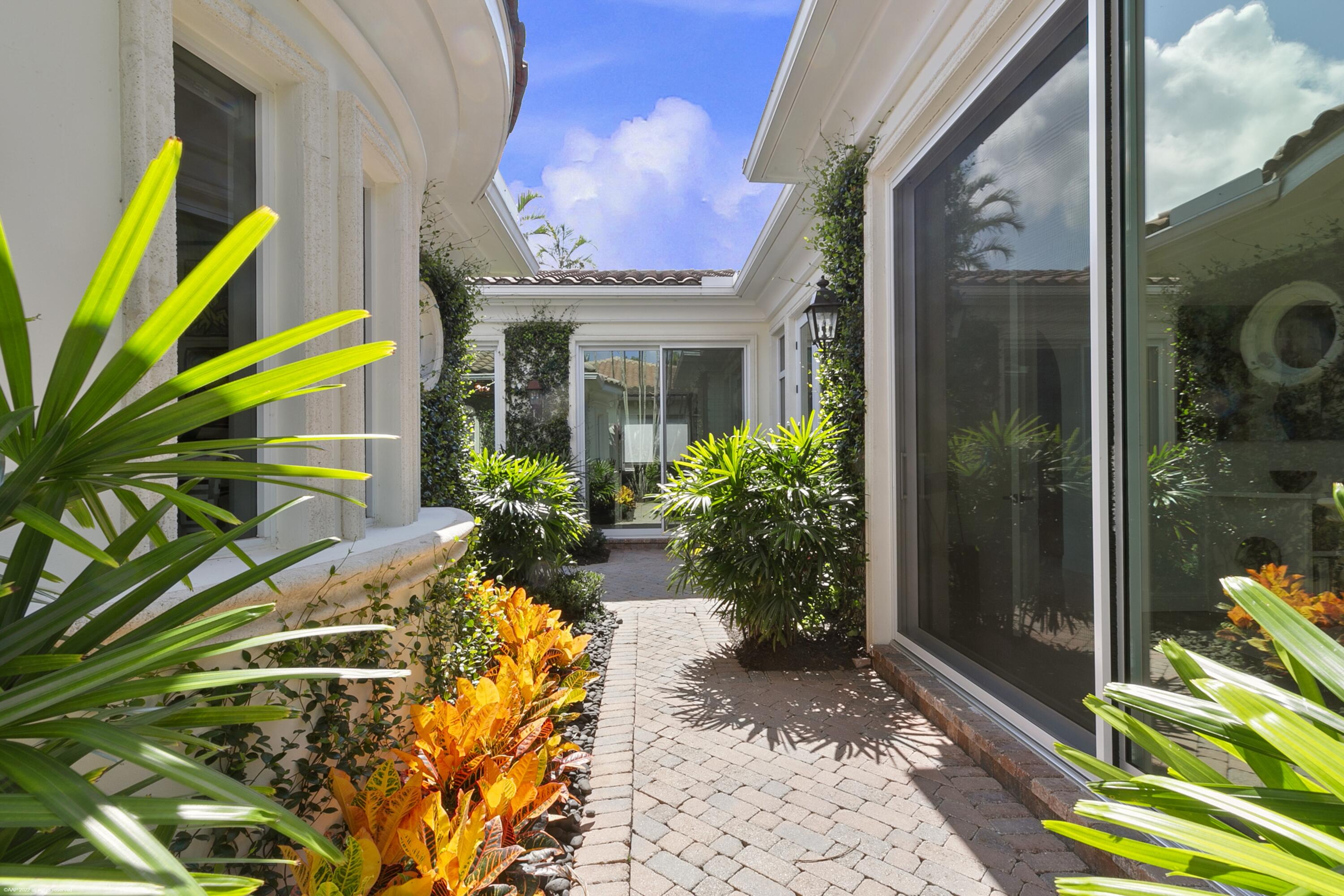 OLD PALM - Residential