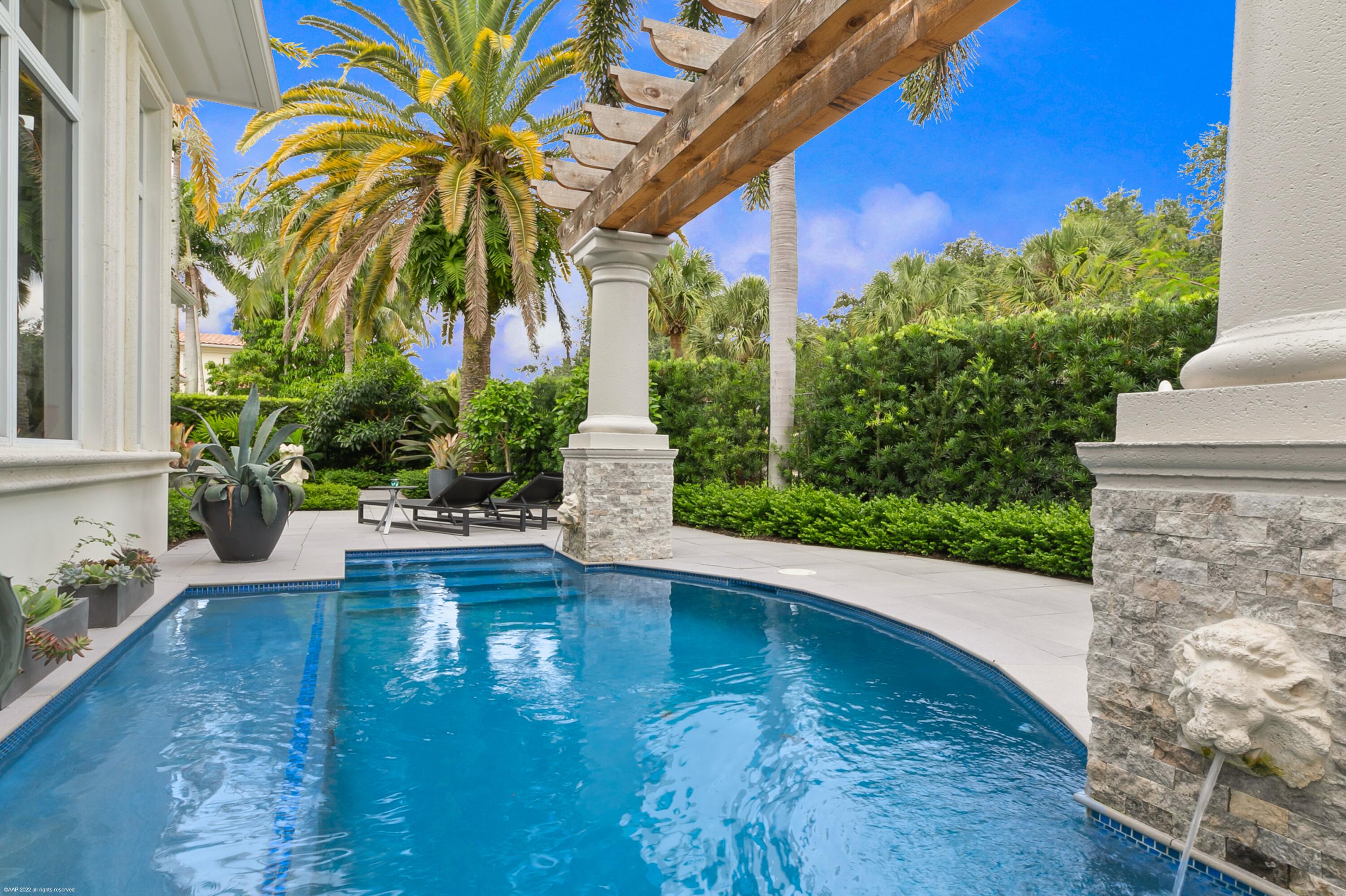 OLD PALM - Residential