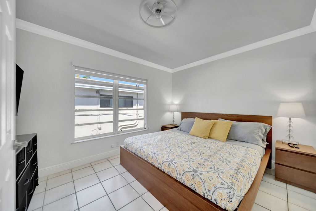 Photo of 2724 NE 14th Street #5, Fort Lauderdale, FL 33304 (MLS # B26010201)