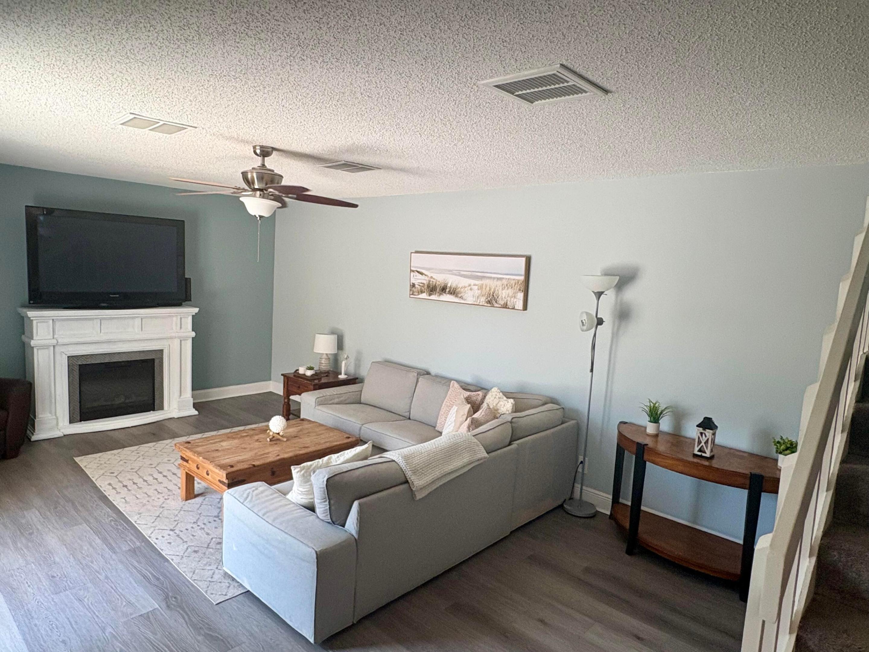 COPPOLA VILLAS - Residential Lease