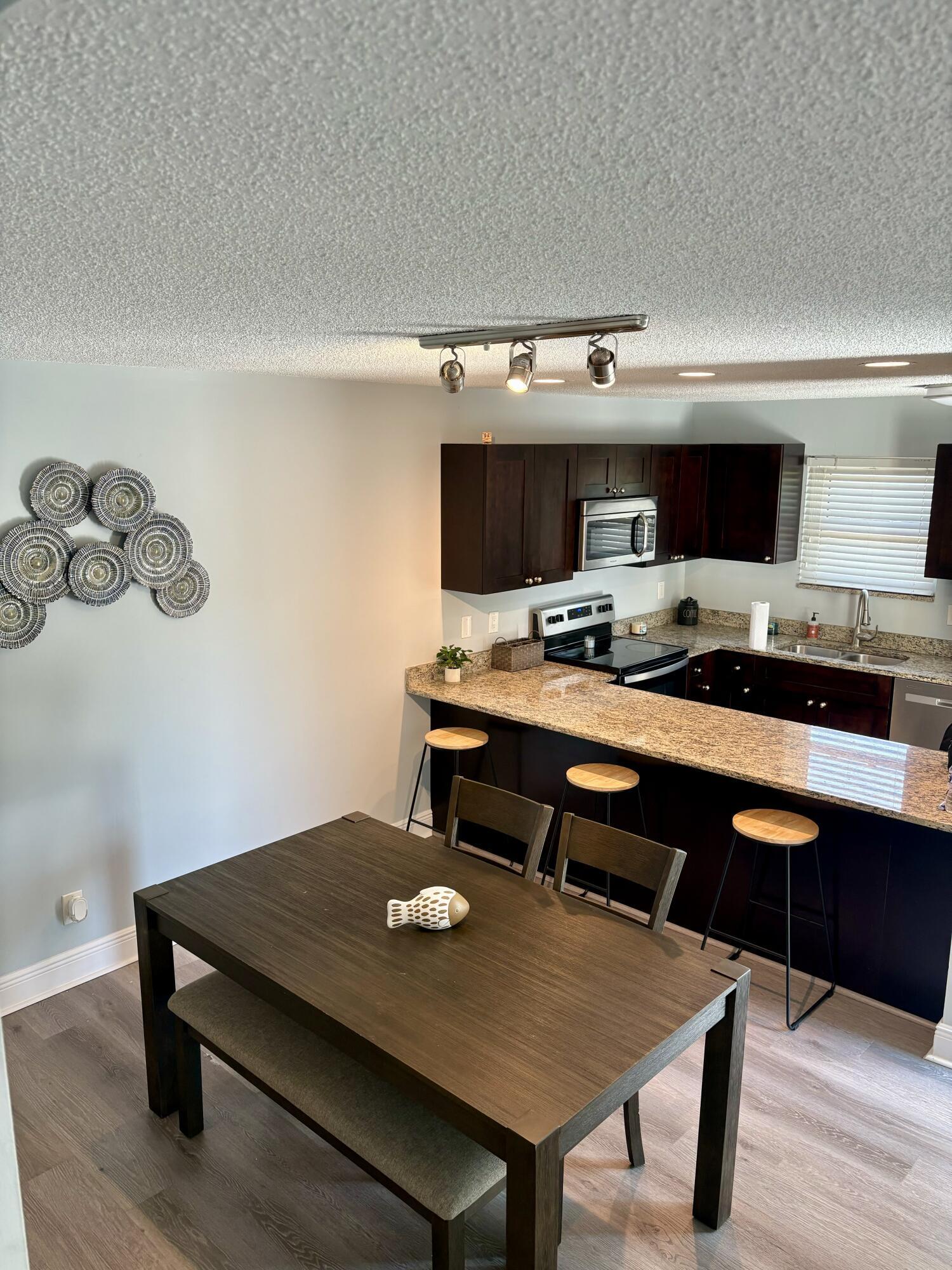 COPPOLA VILLAS - Residential Lease