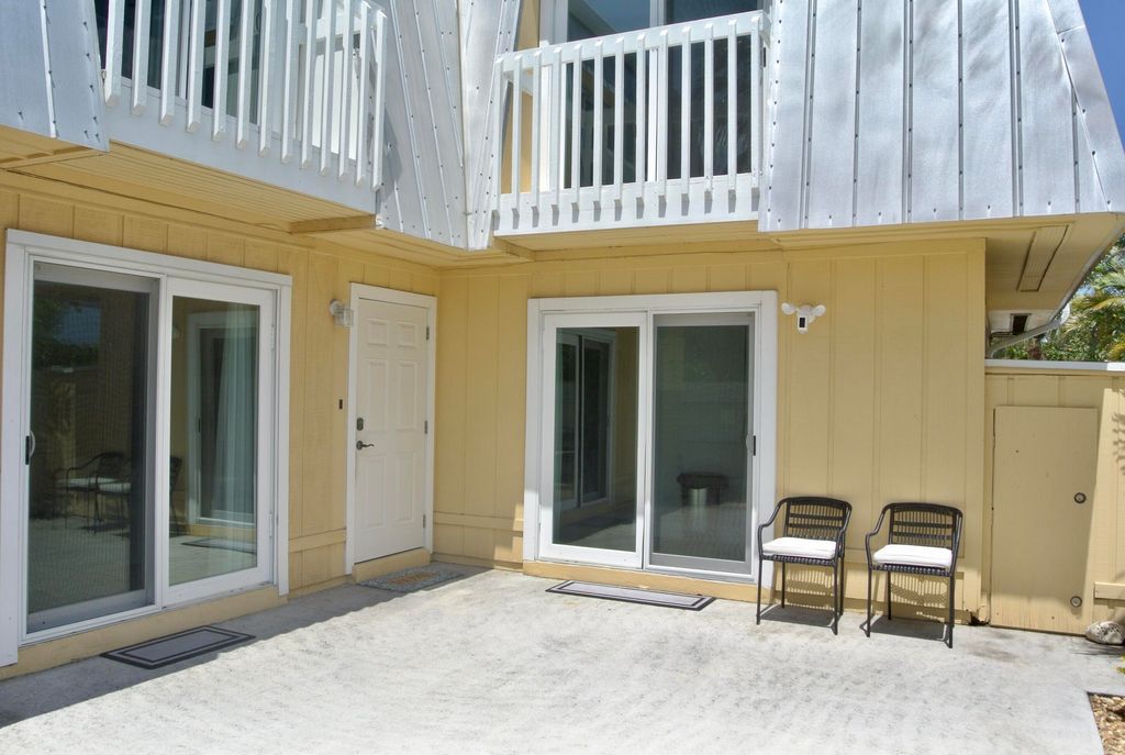 Photo of 141 E Riverside Drive #9b, Jupiter, FL 33469 (MLS # B26015800)