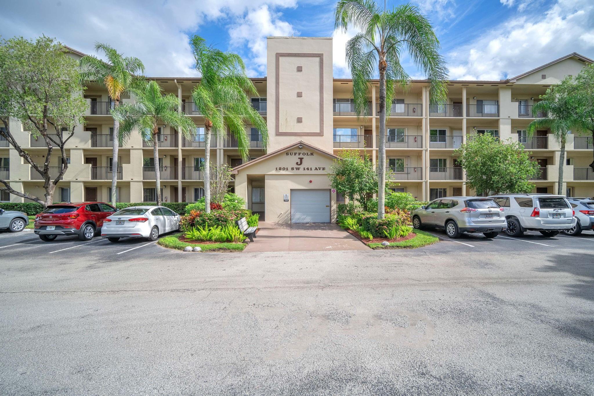 1201 SW 141st Ave J409
