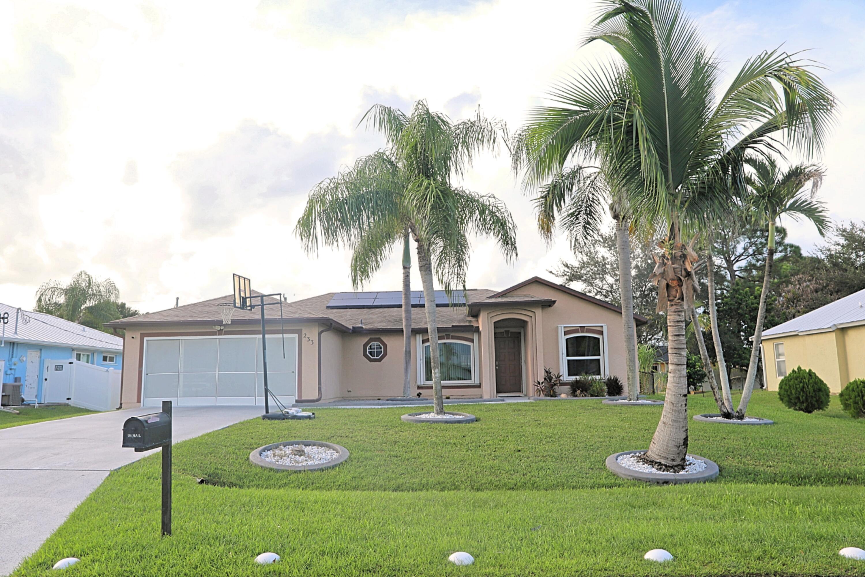 233 SW PARISH Terrace, Port St Lucie, FL, 34984/$394,000 1 233 SW PARISH Terrace