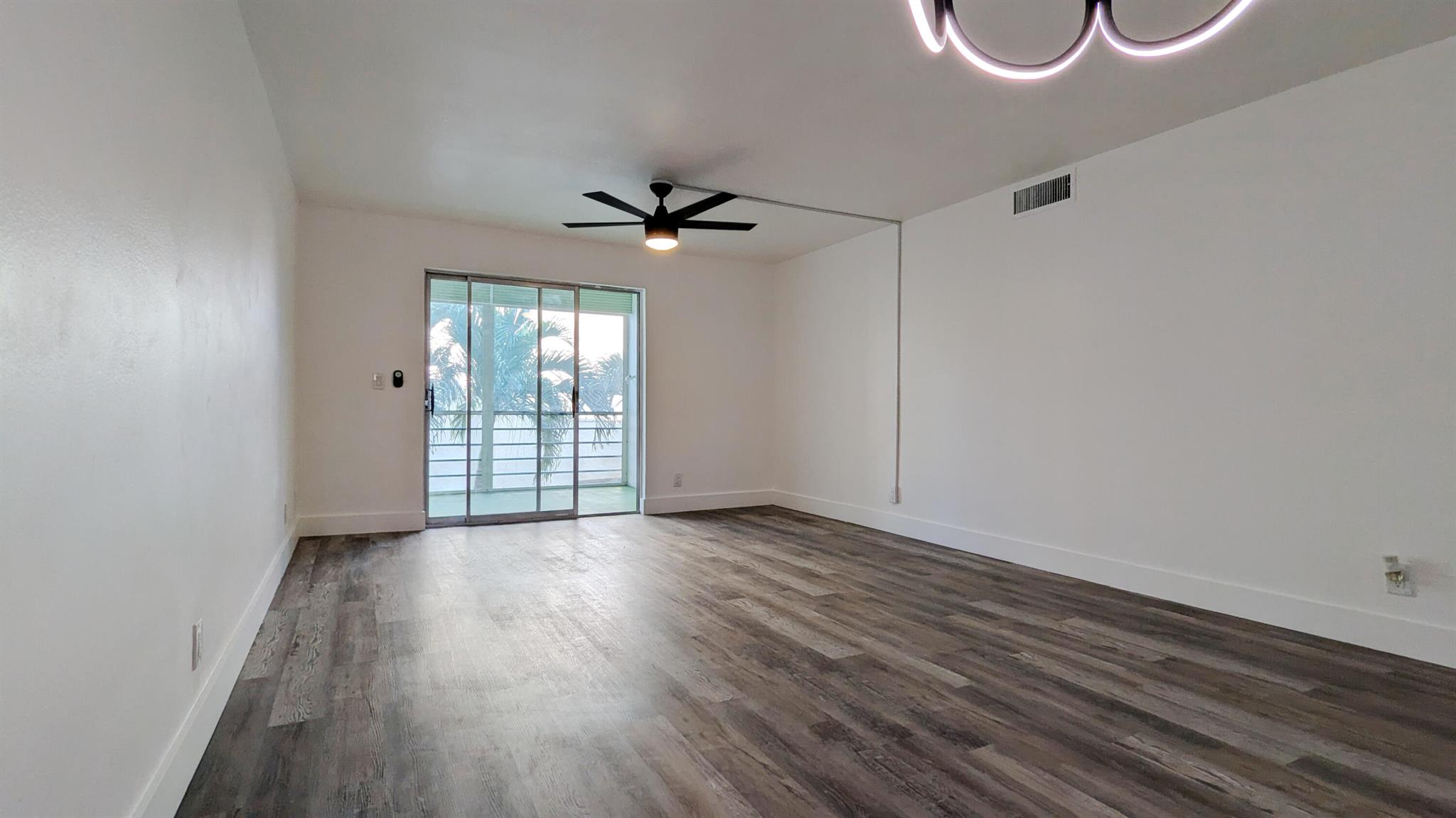 View photos, virtual tours, details... 2601 NE 3rd Court 210