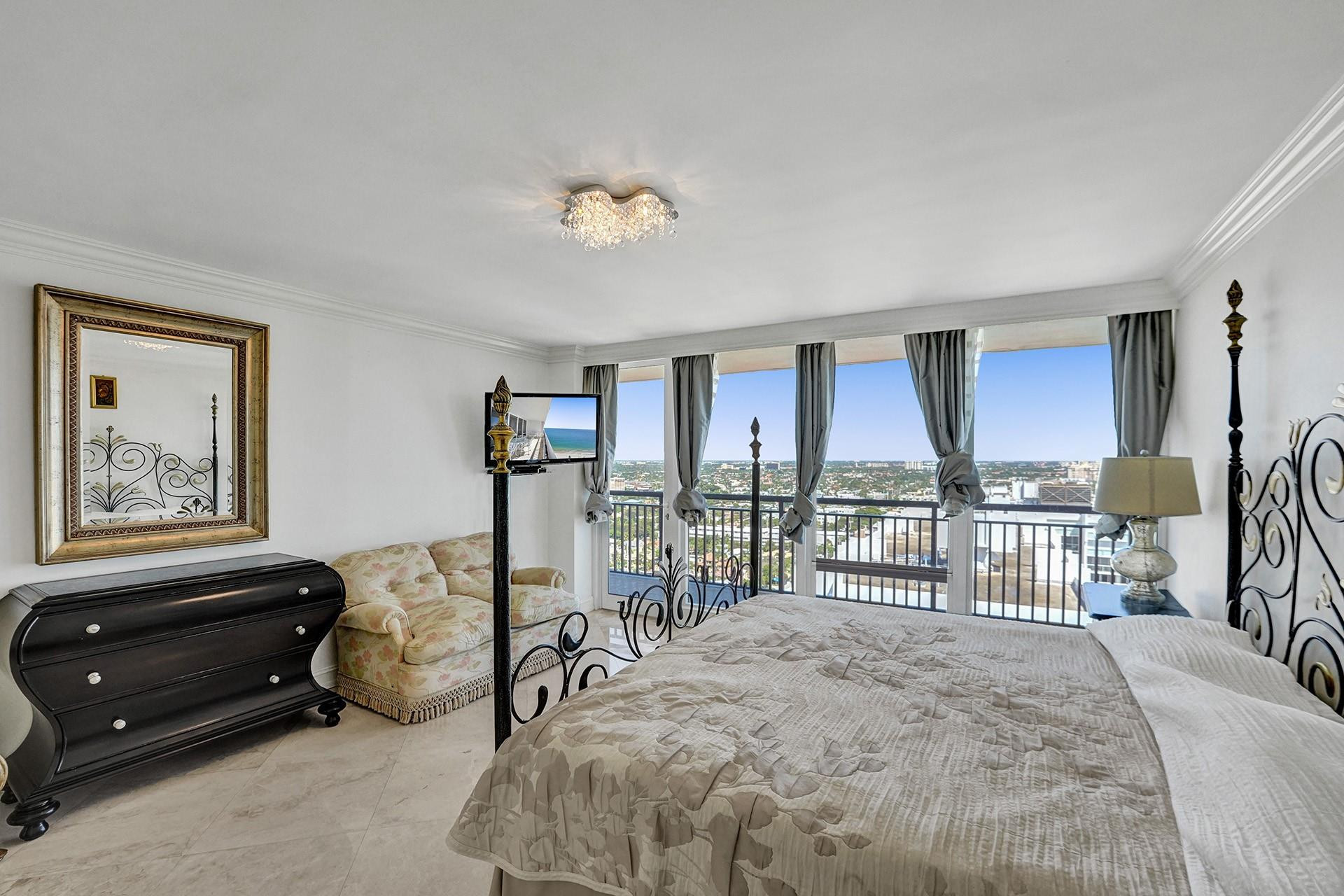 Plaza South - Residential Lease