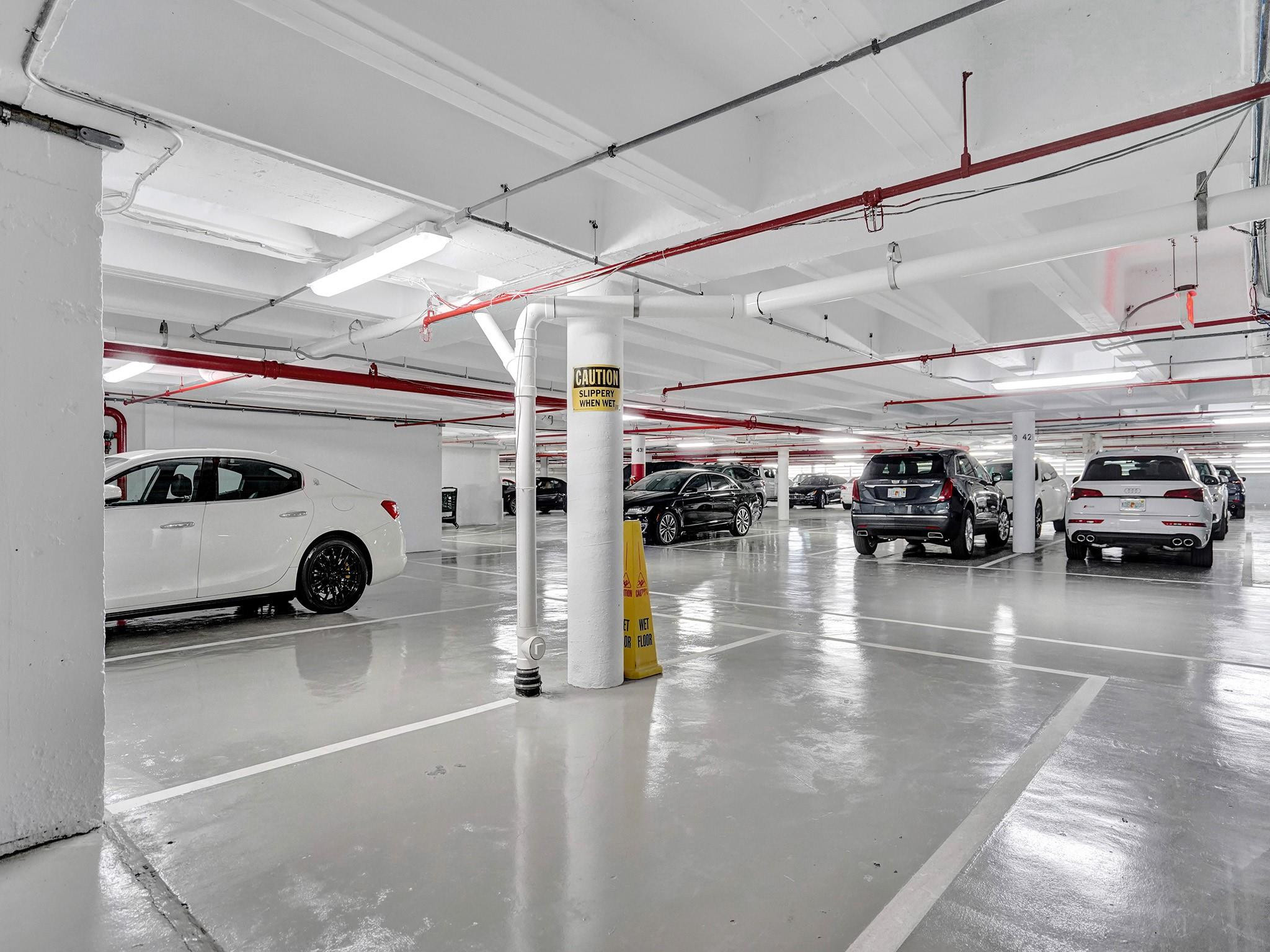 Plaza South - Residential Lease