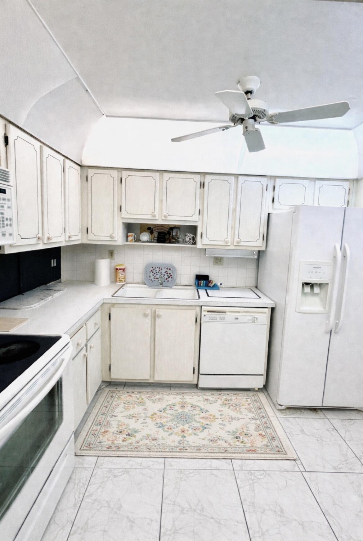 Plaza Towers South Condo - Residential