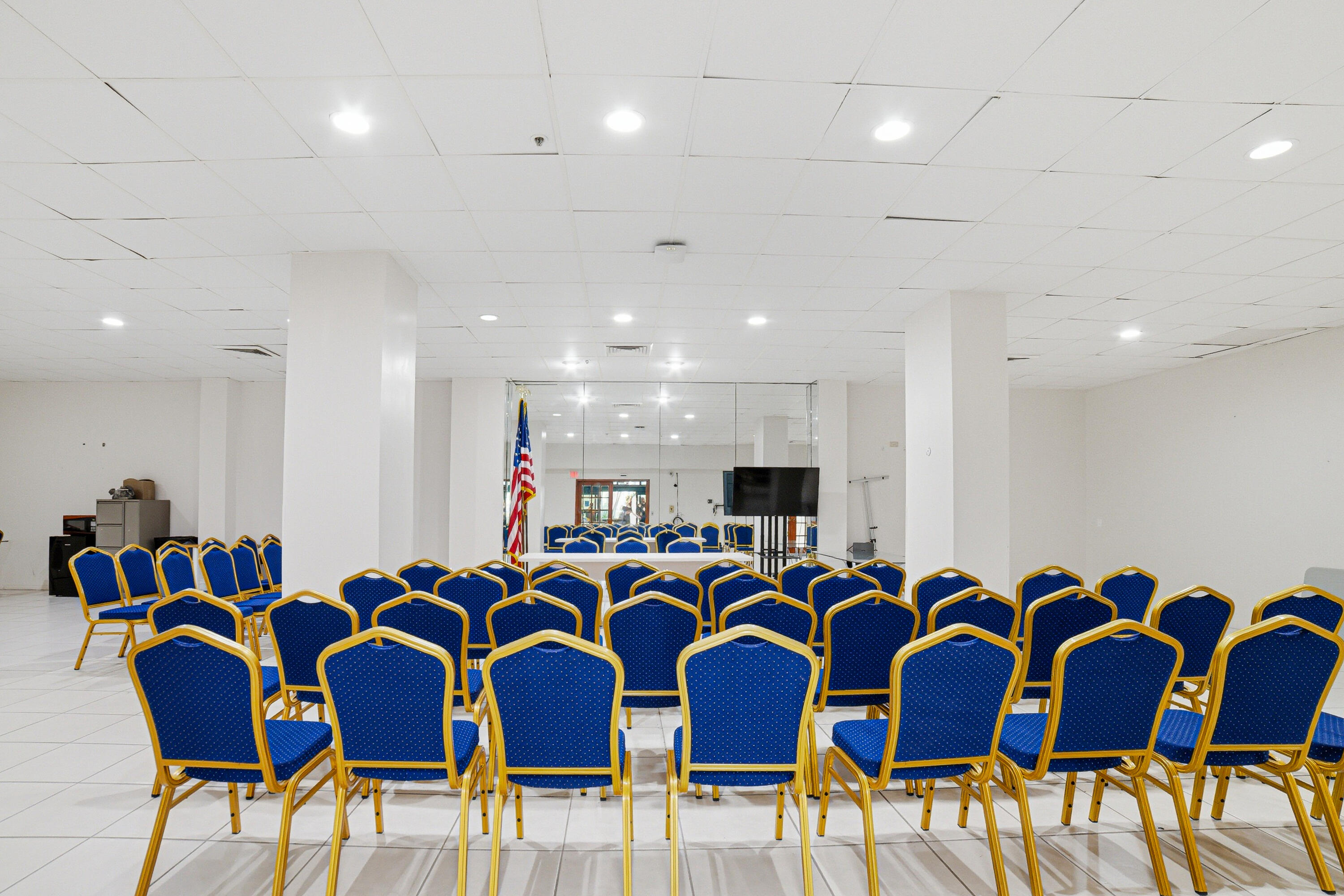 WINSTON TOWERS 600 CONDO - Residential