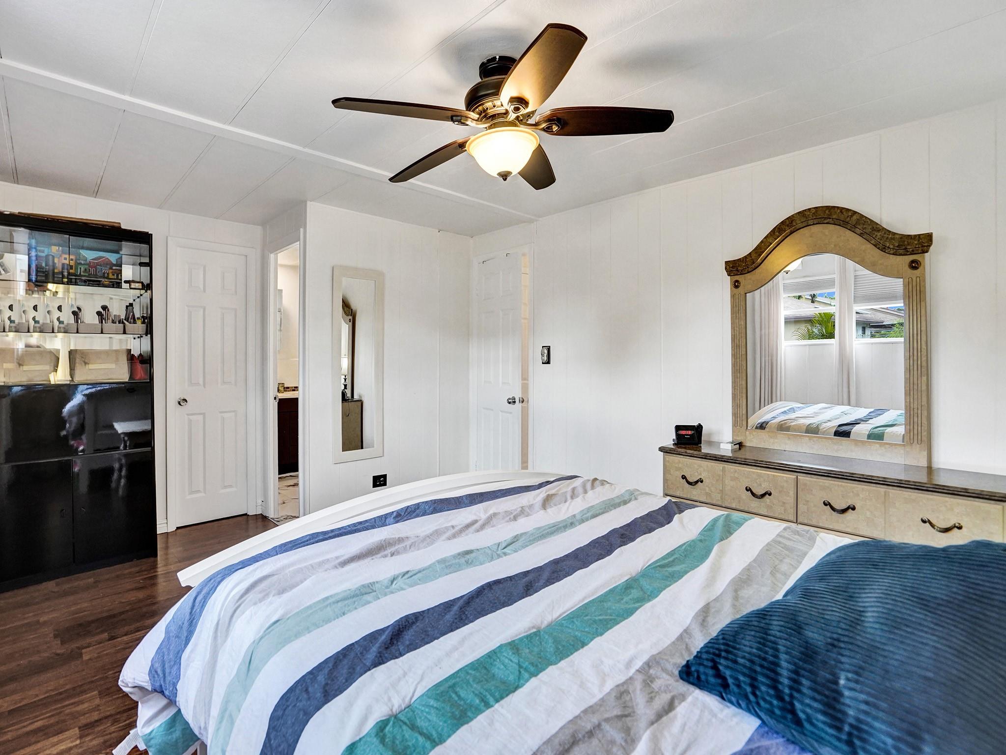 RAVENSWOOD ESTATES & MARI - Residential