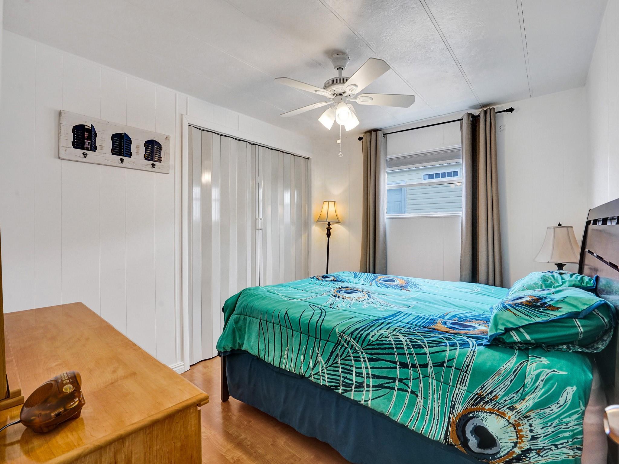 RAVENSWOOD ESTATES & MARI - Residential