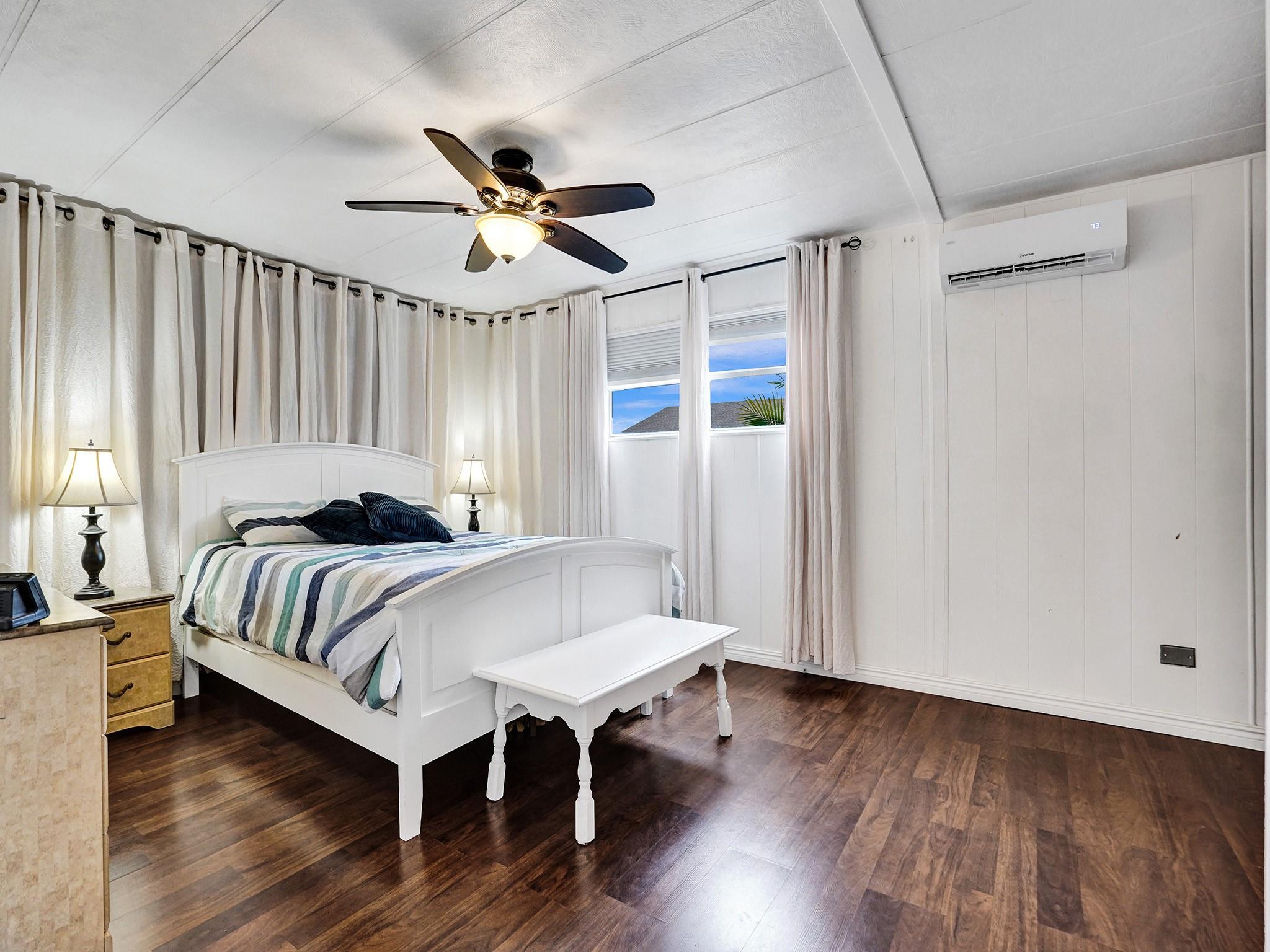 RAVENSWOOD ESTATES & MARI - Residential
