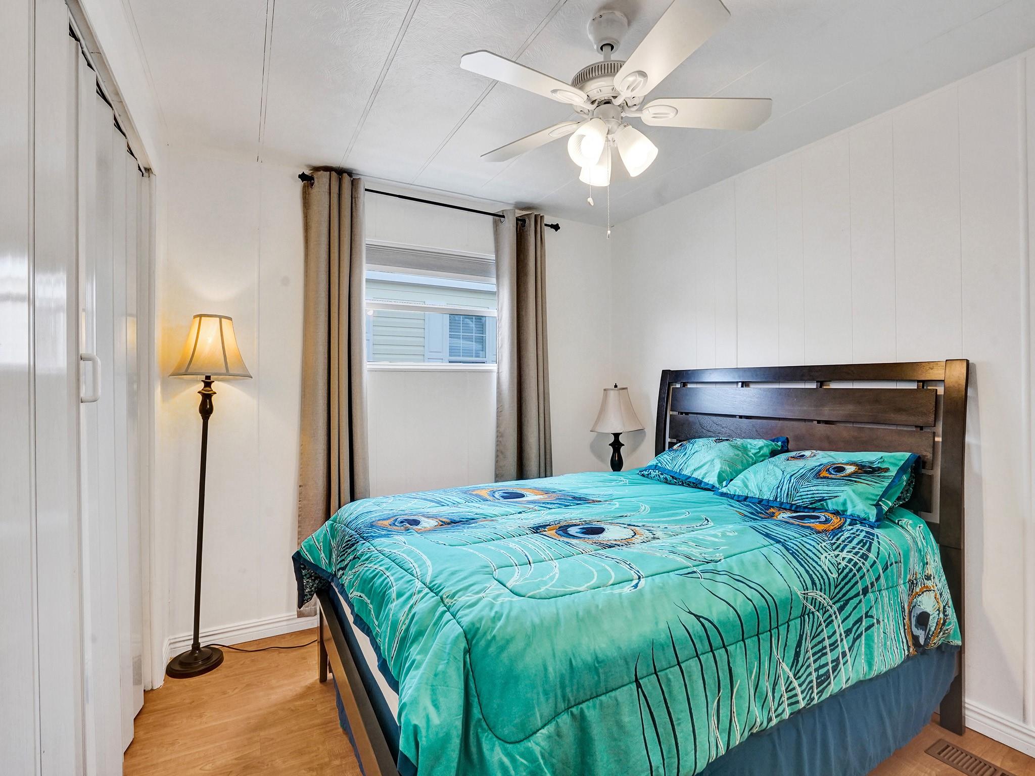 RAVENSWOOD ESTATES & MARI - Residential