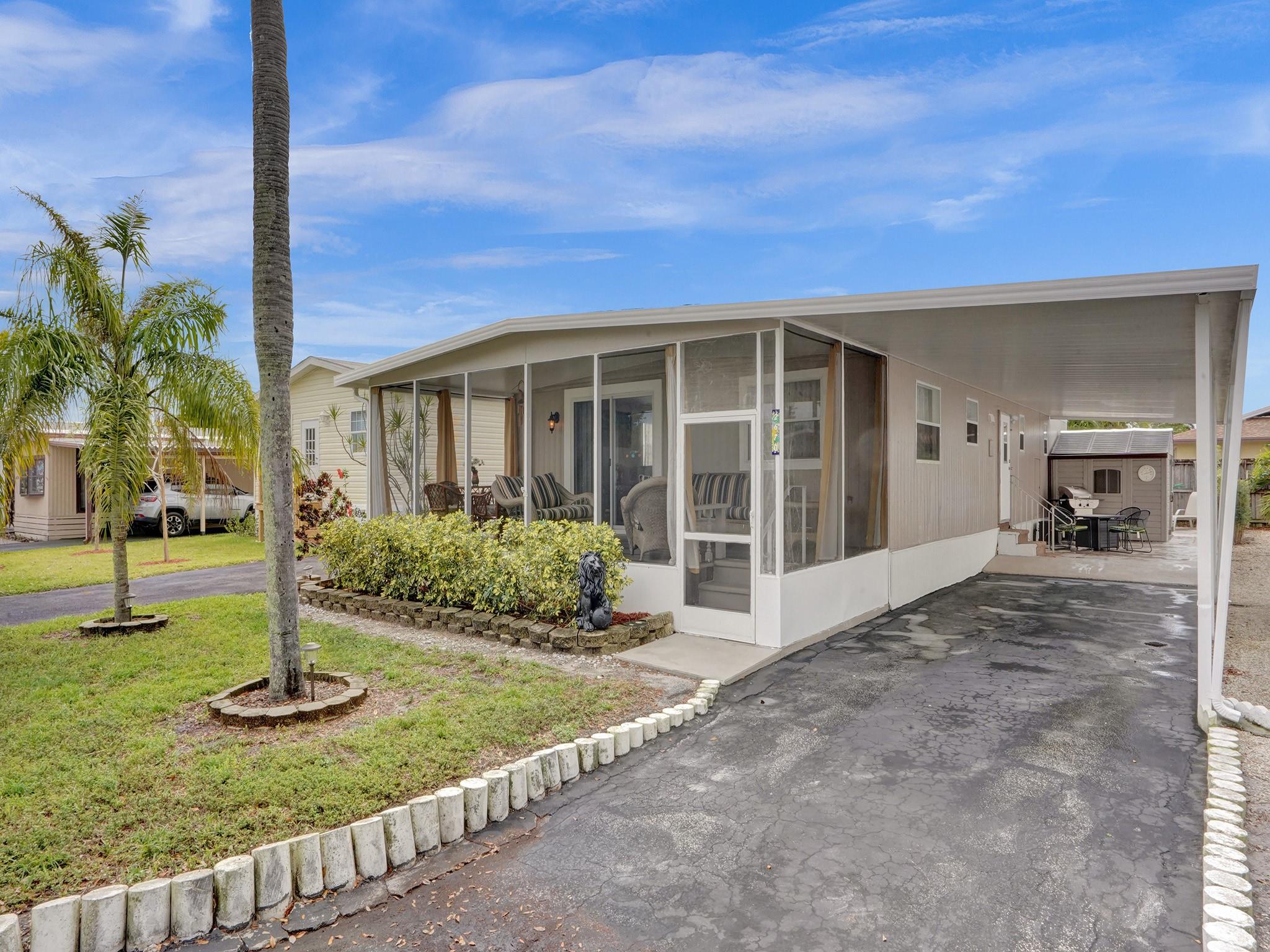 RAVENSWOOD ESTATES & MARI - Residential