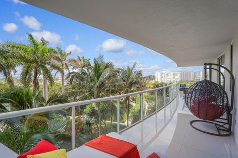 Tiny photo for 1 Ocean Boulevard N #607, Pompano Beach, FL 33062 (MLS # B26036048)