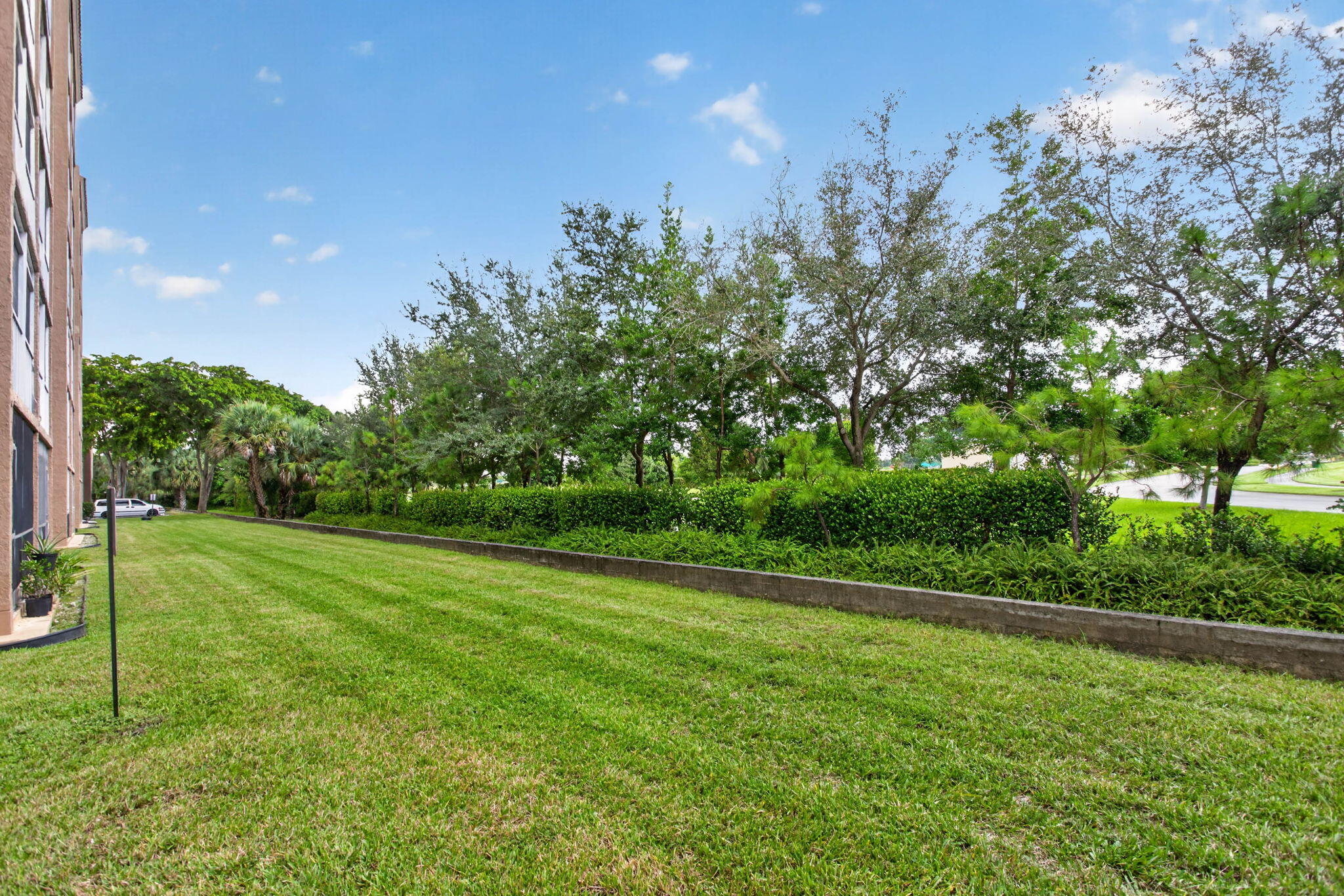 4550 NW 18TH Avenue 107