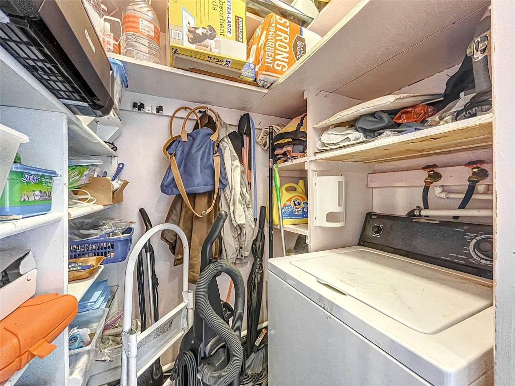 ROLEN LAKE GARDENS - Residential