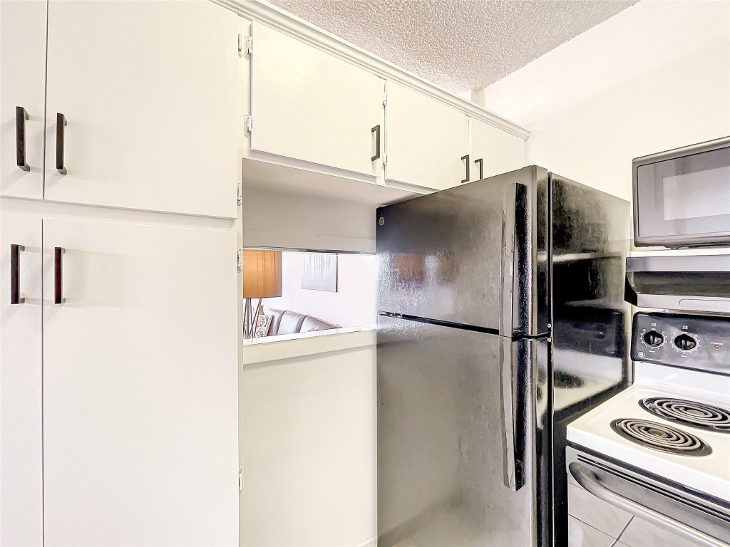 ROLEN LAKE GARDENS - Residential