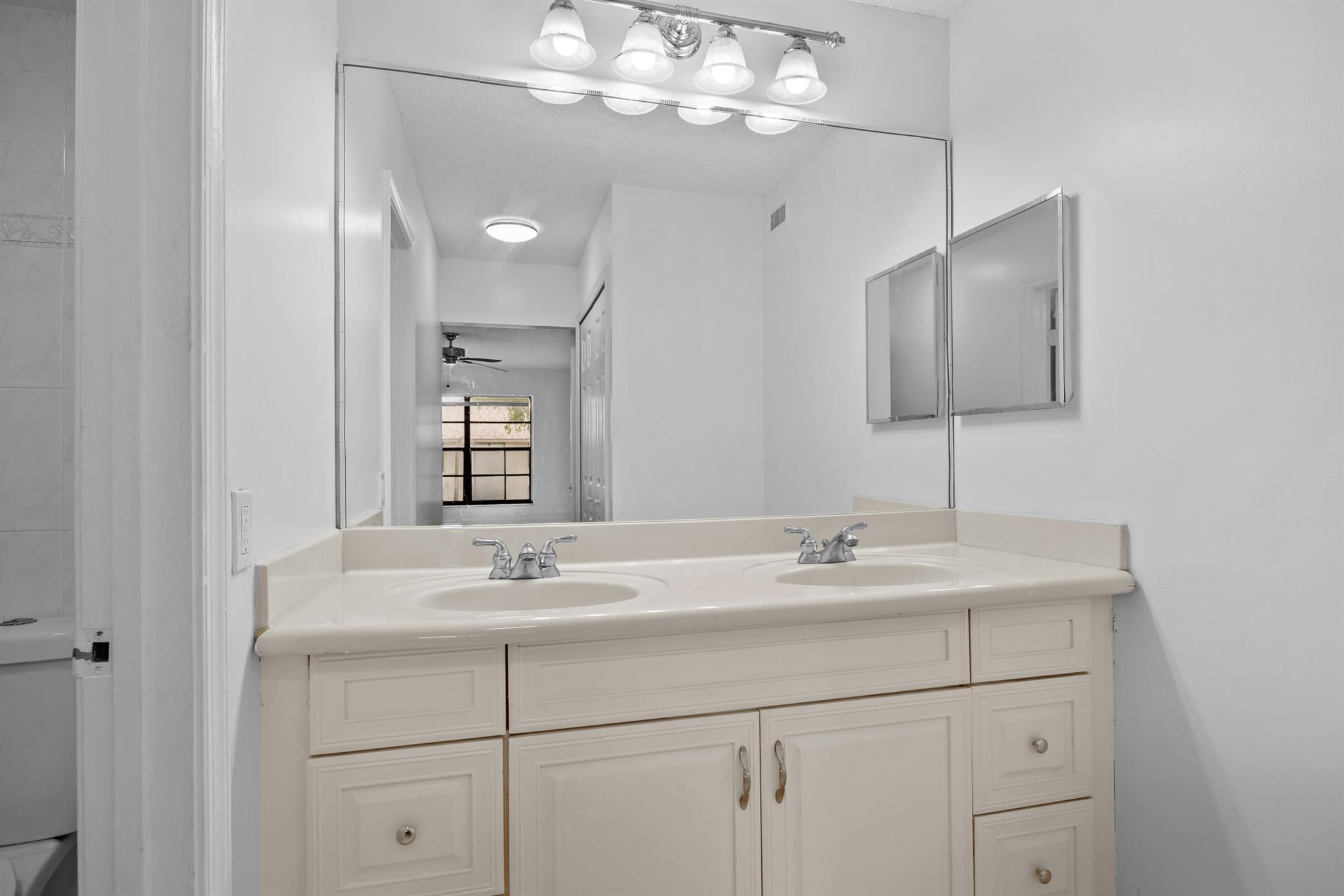 BENT TREE GARDENS WEST CO - Residential Lease