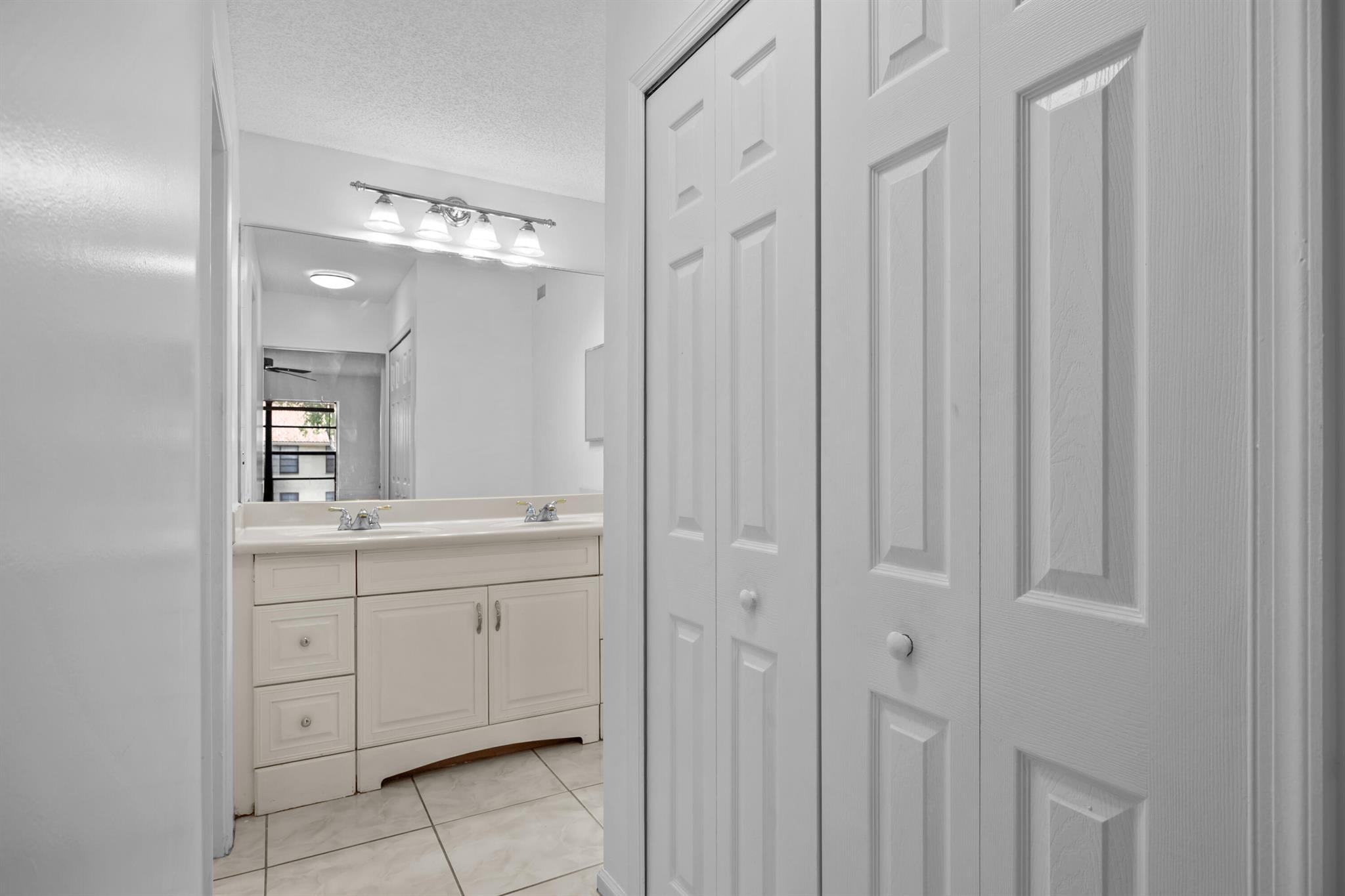 BENT TREE GARDENS WEST CO - Residential Lease