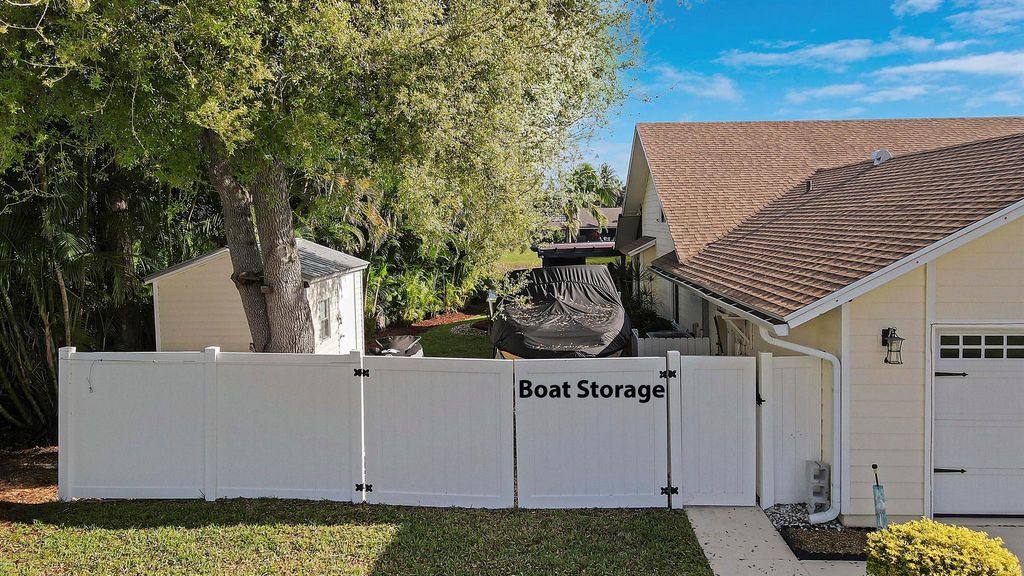 Photo of 939 NE Juniper Place, Jensen Beach, FL 34957 (MLS # R11067943)