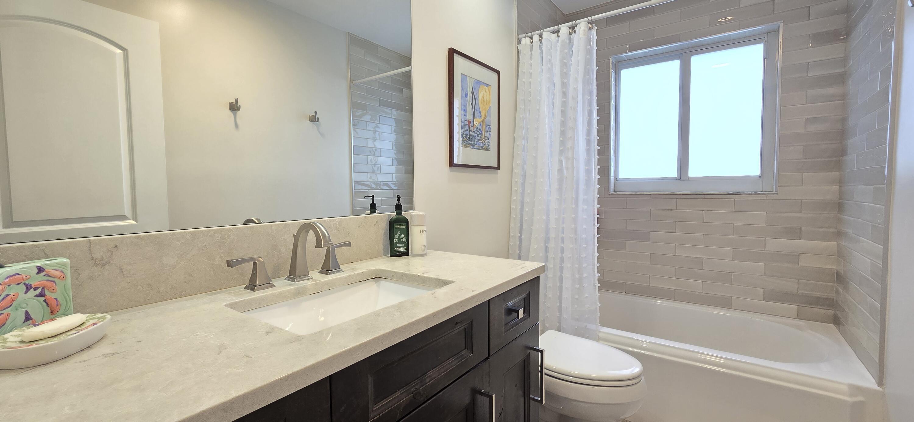 HIDDEN KEY - Residential Lease