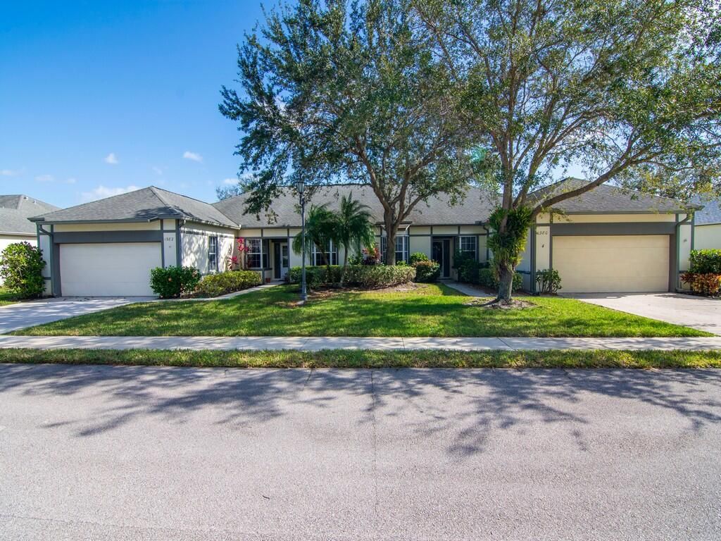 Photo of 1980 Westhampton Court, Vero Beach, FL 32966 (MLS # R10800188)