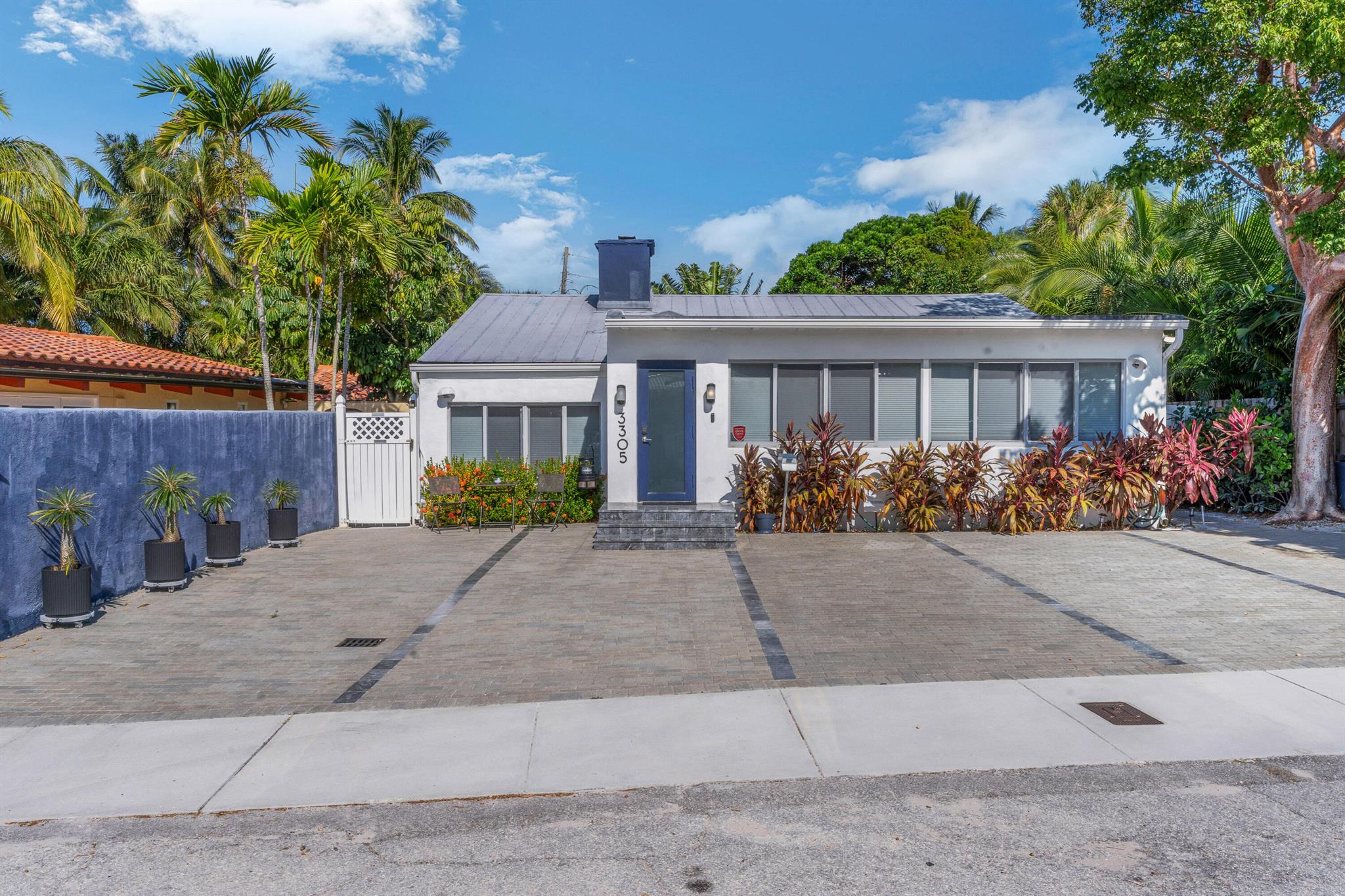 3305 NE 16th Court