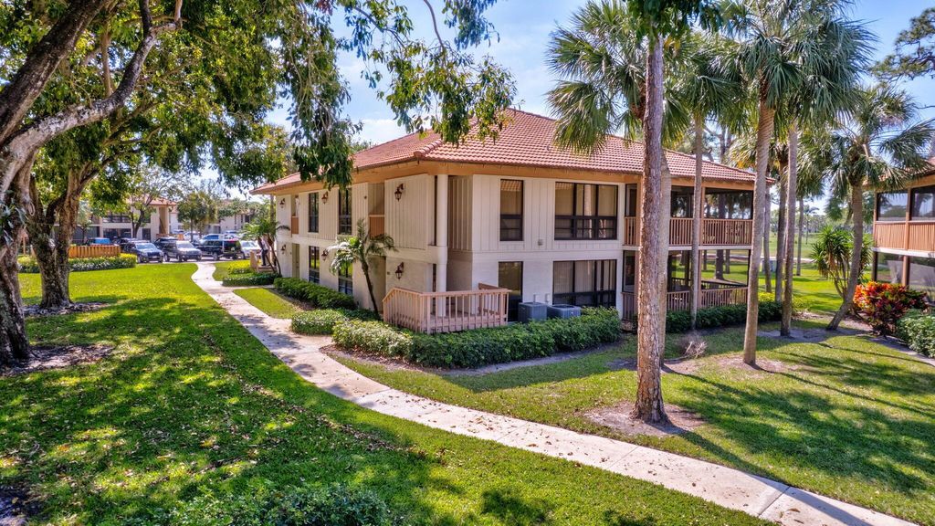 Photo of 168 Brackenwood Road, Palm Beach Gardens, FL 33418 (MLS # R11070520)