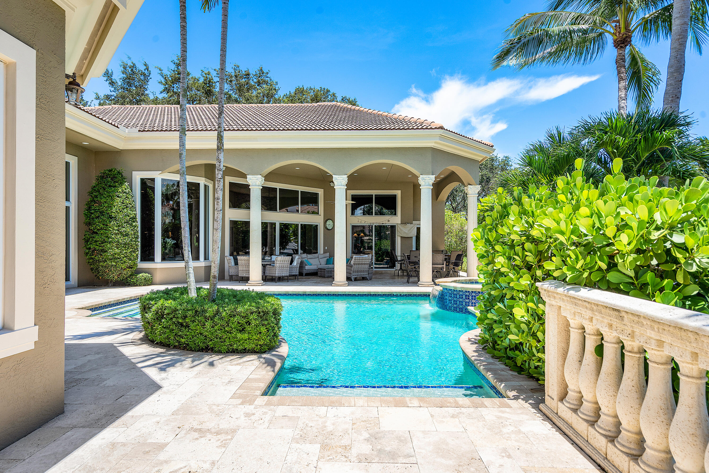 HARBOUR ISLES - Residential