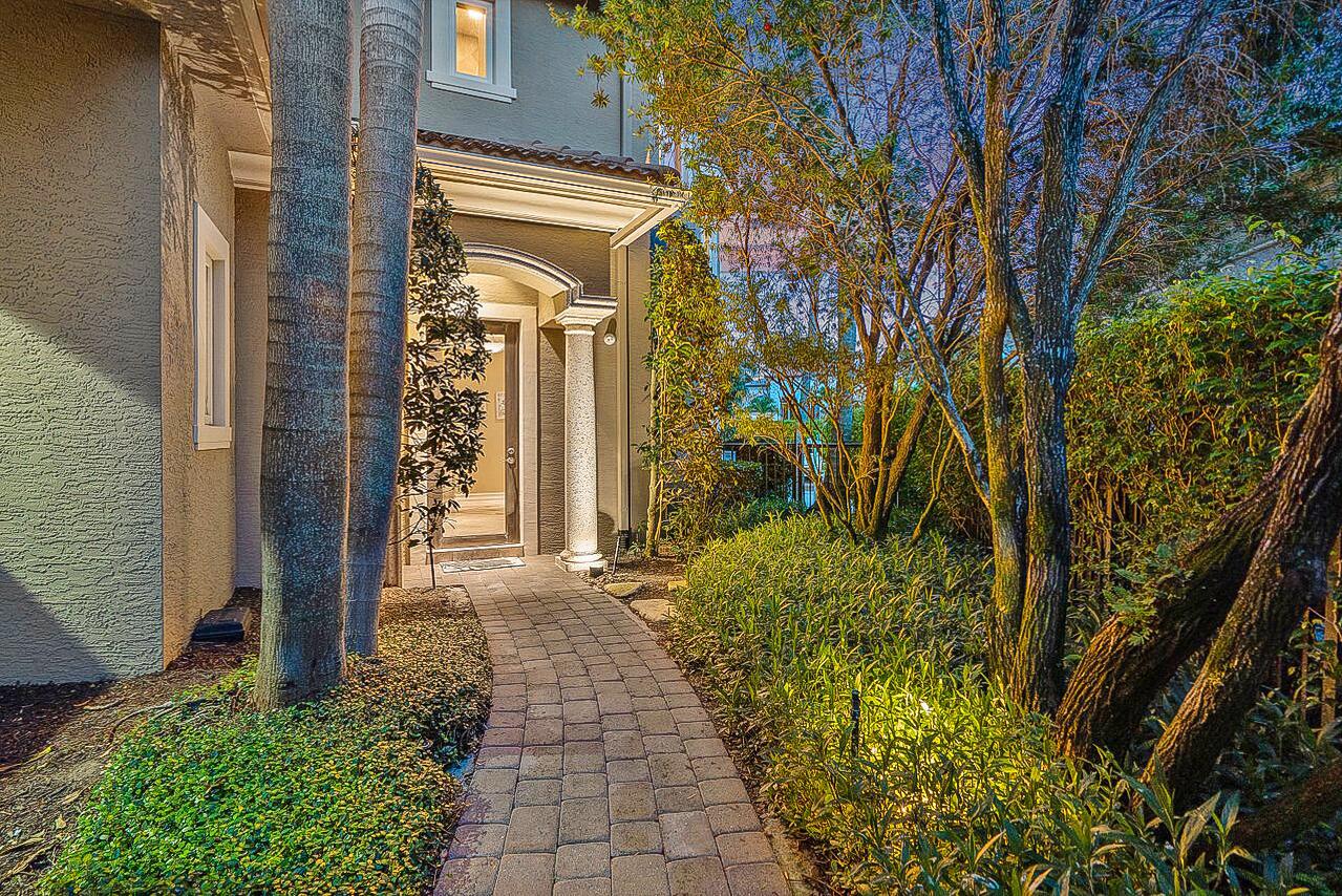 HARBOUR ISLES - Residential