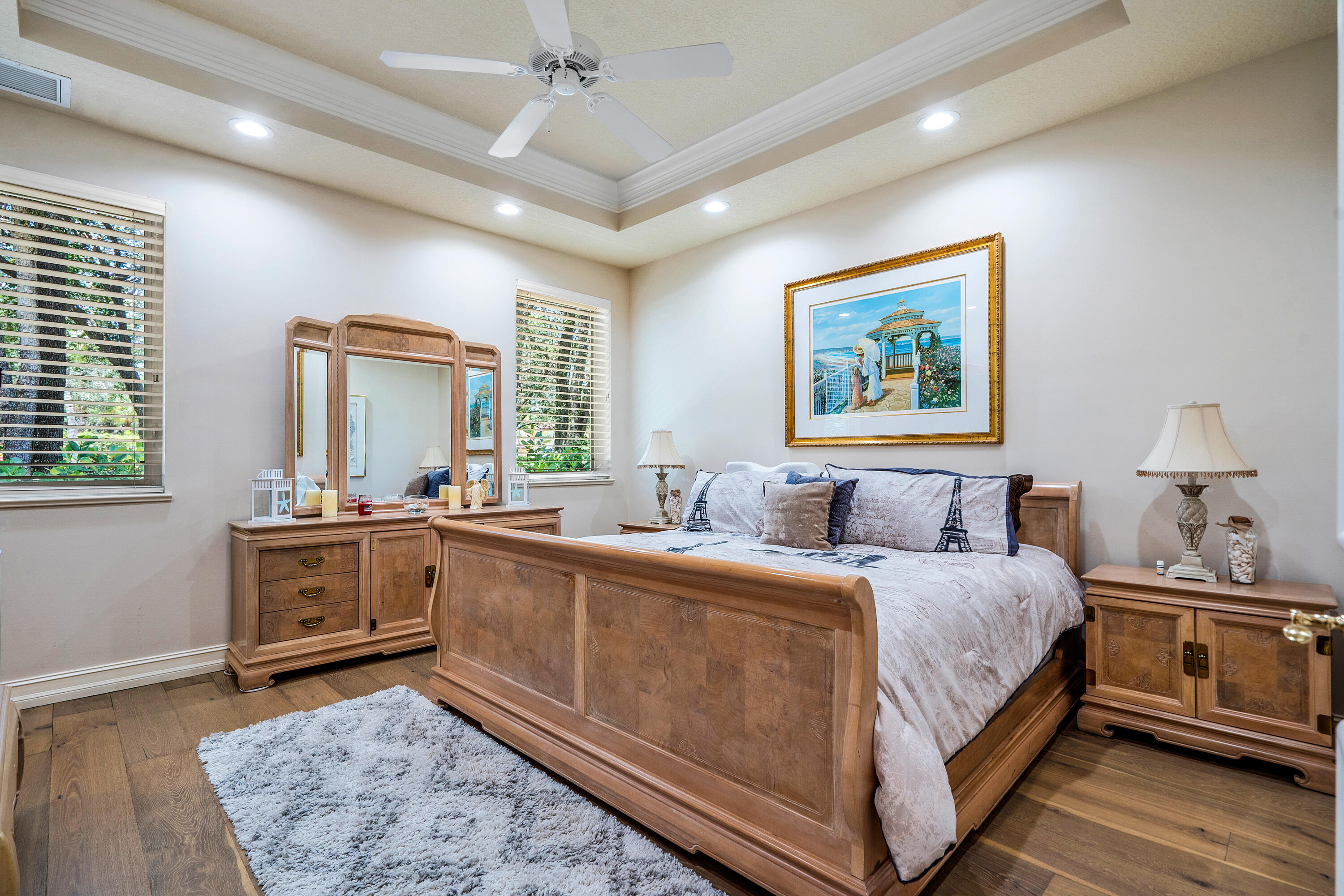 HARBOUR ISLES - Residential