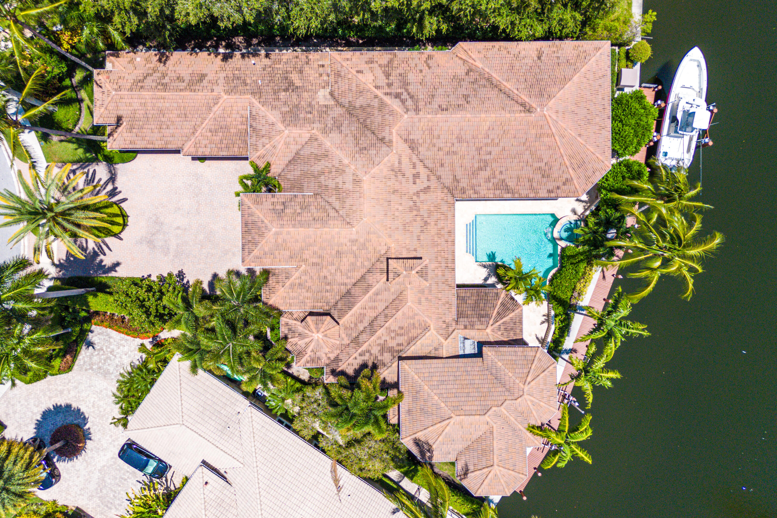 HARBOUR ISLES - Residential